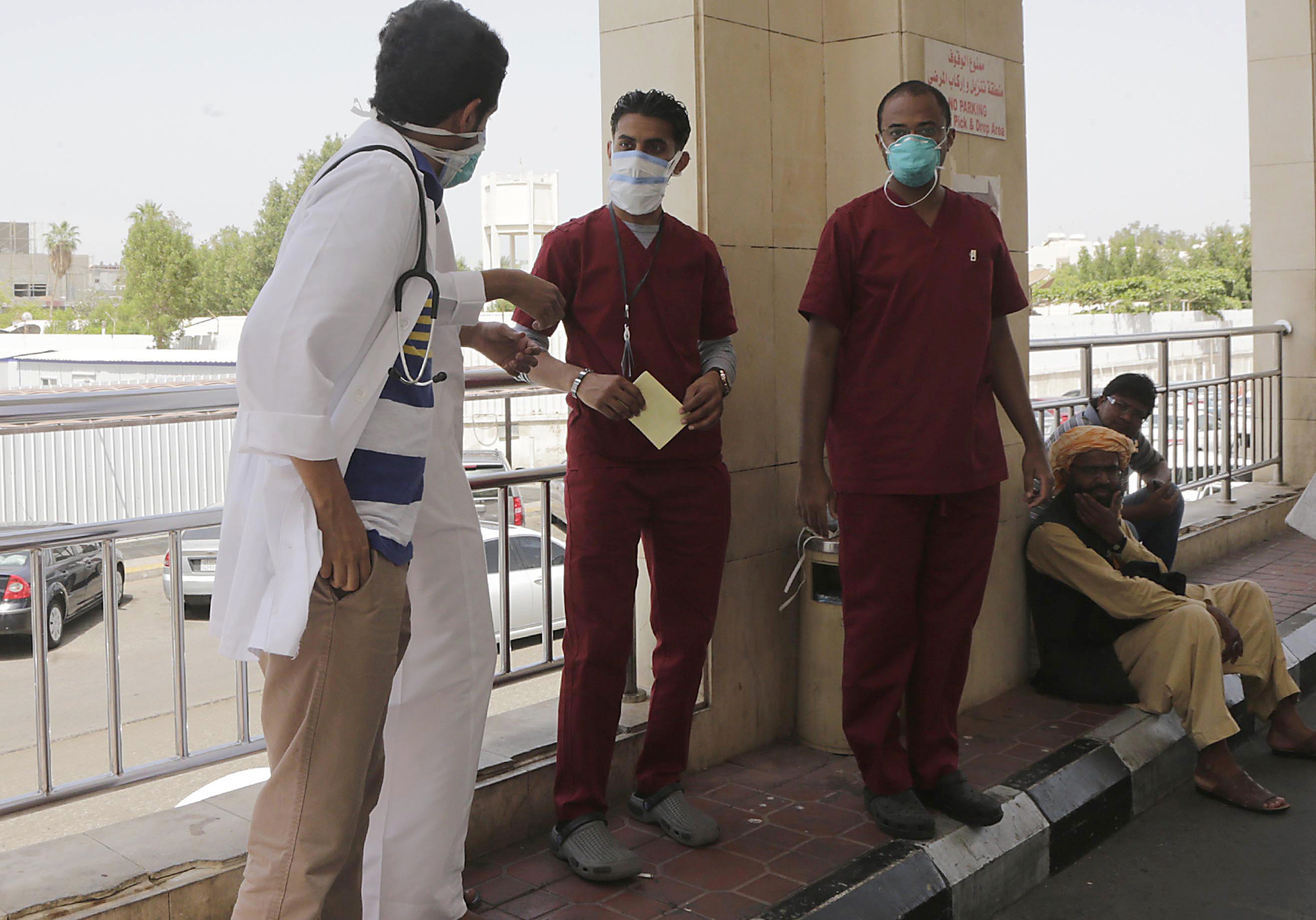 SAUDI-HEALTH-SARS-VIRUS