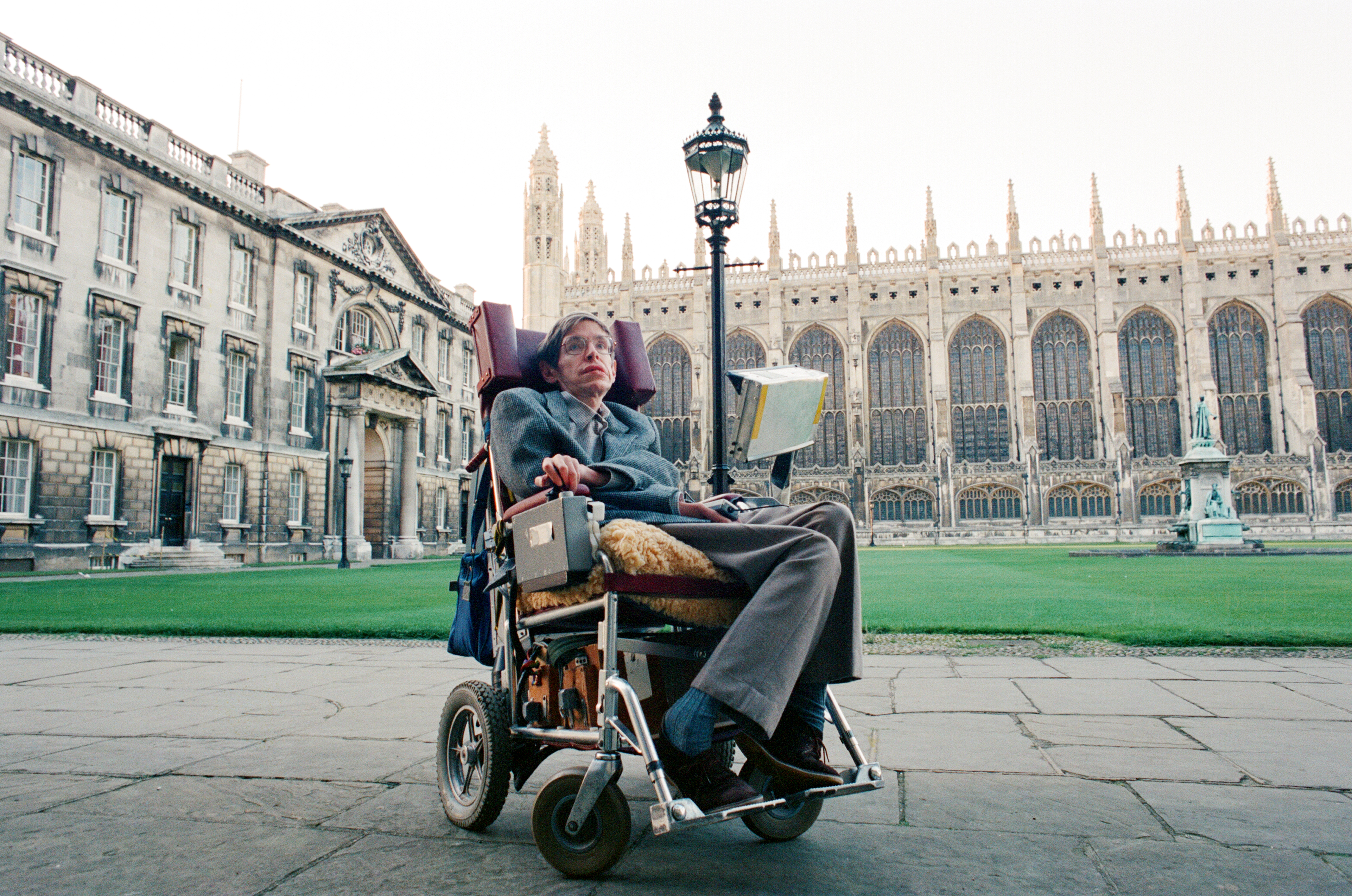 Dr Stephen Hawking, 1988