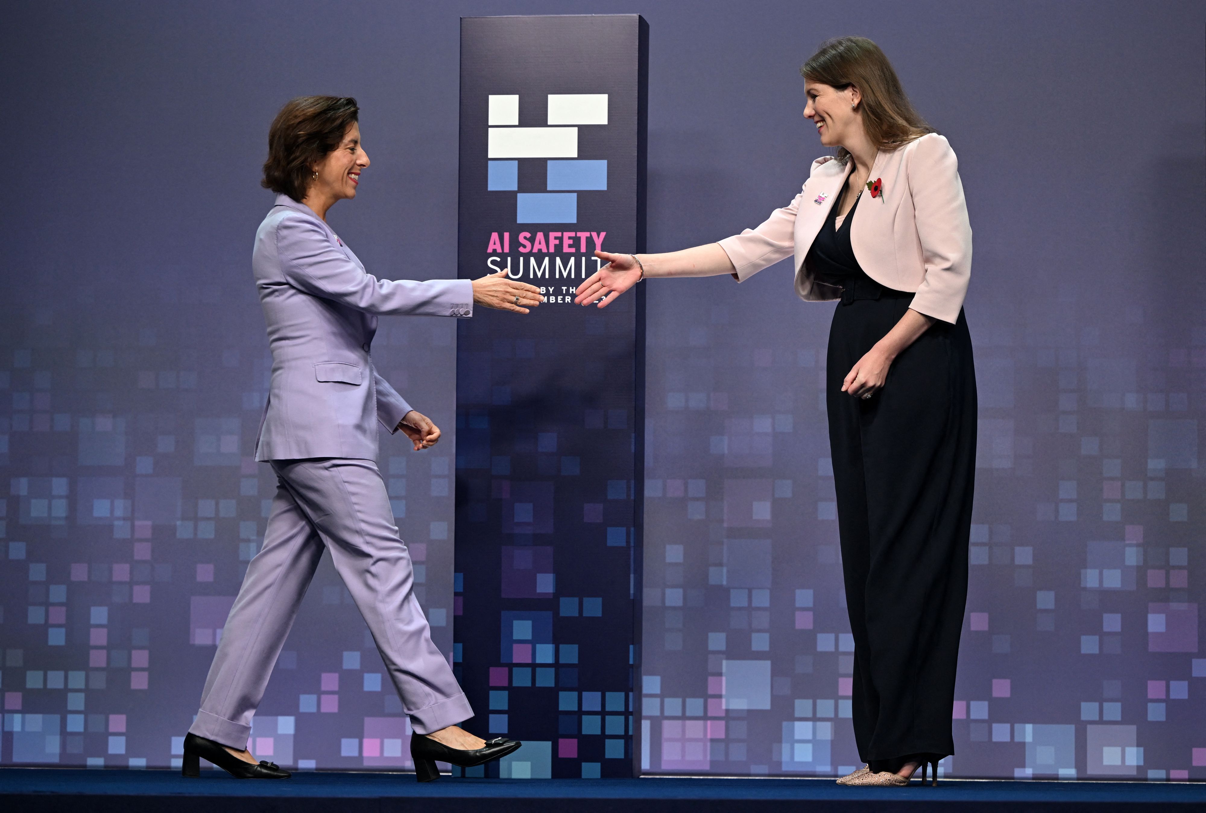 BRITAIN-SCIENCE-DIPLOMACY-POLITICS-COMPUTERS-SUMMIT-AI