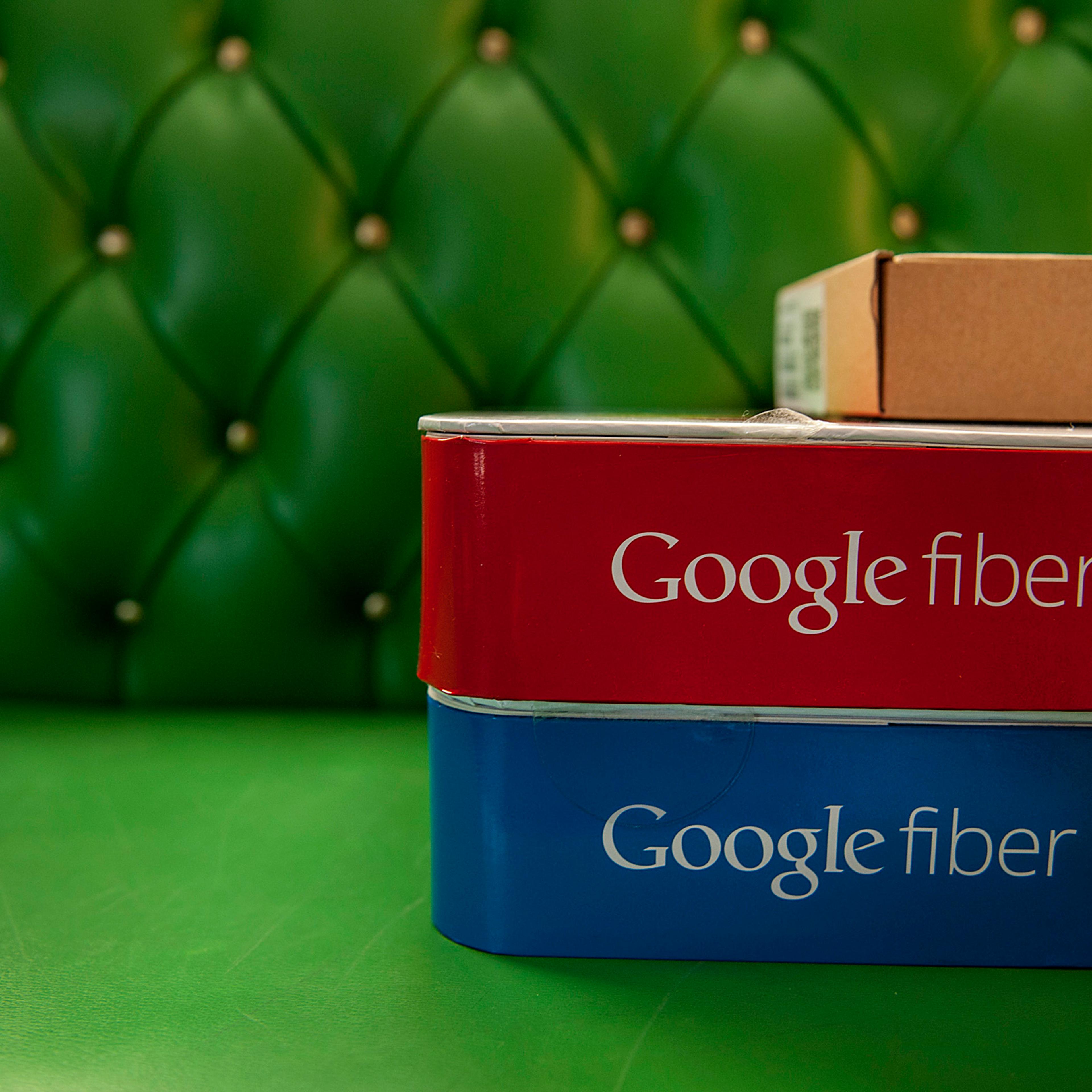Google Begins Installing Ultrafast Broadband Network