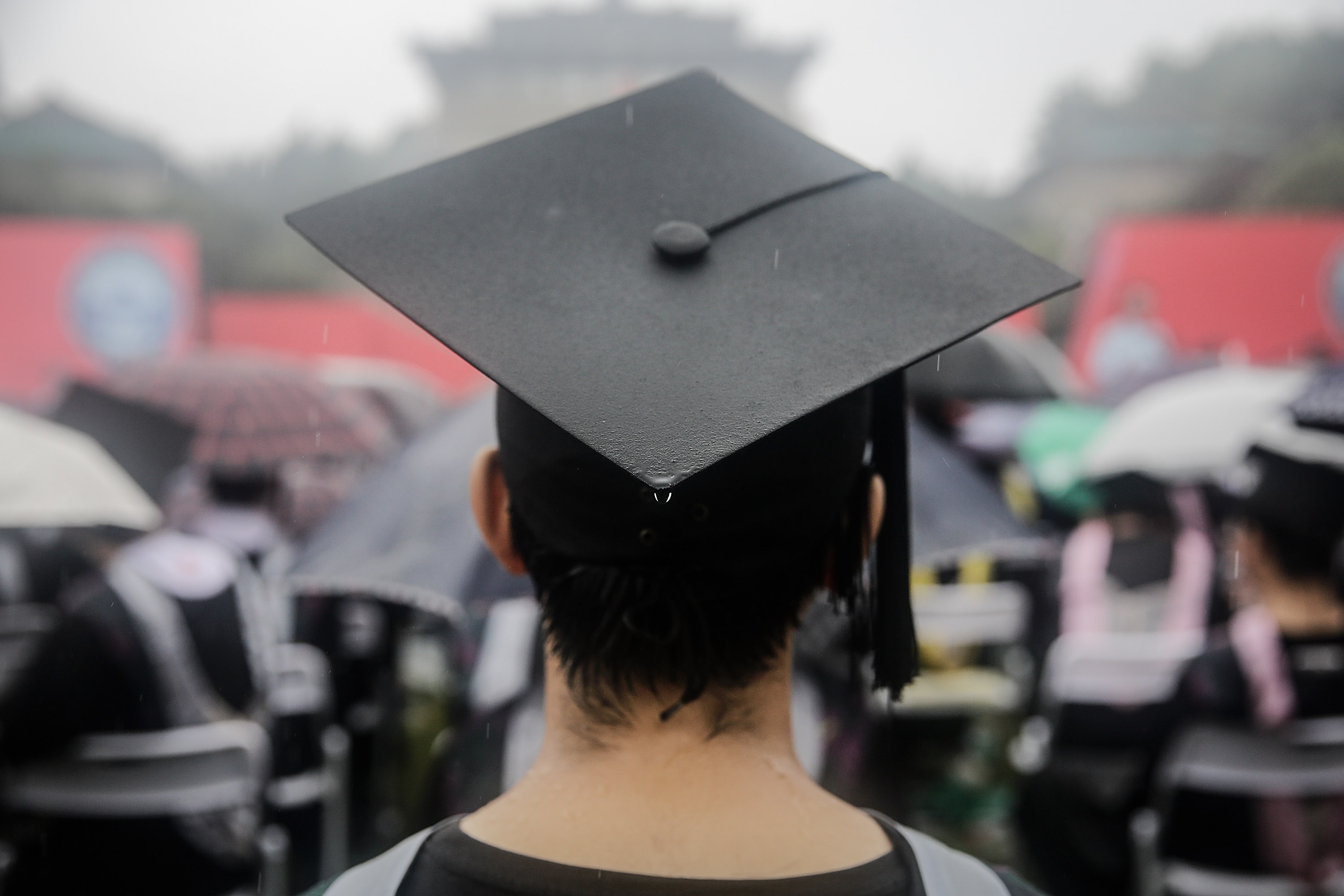 Thousands Of Chinese College Students Take Part In The Graduation Ceremony