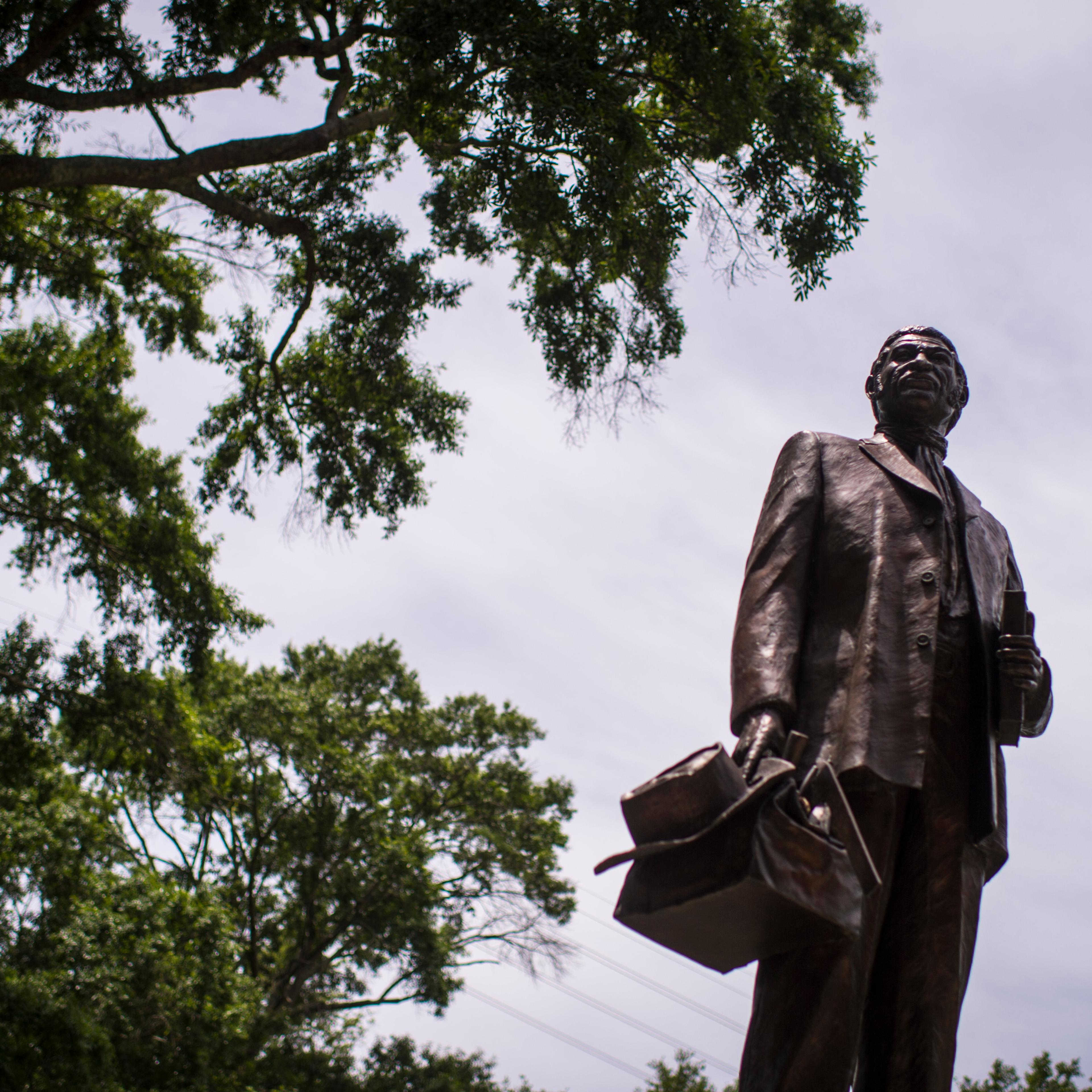 Statues in Charleston SC