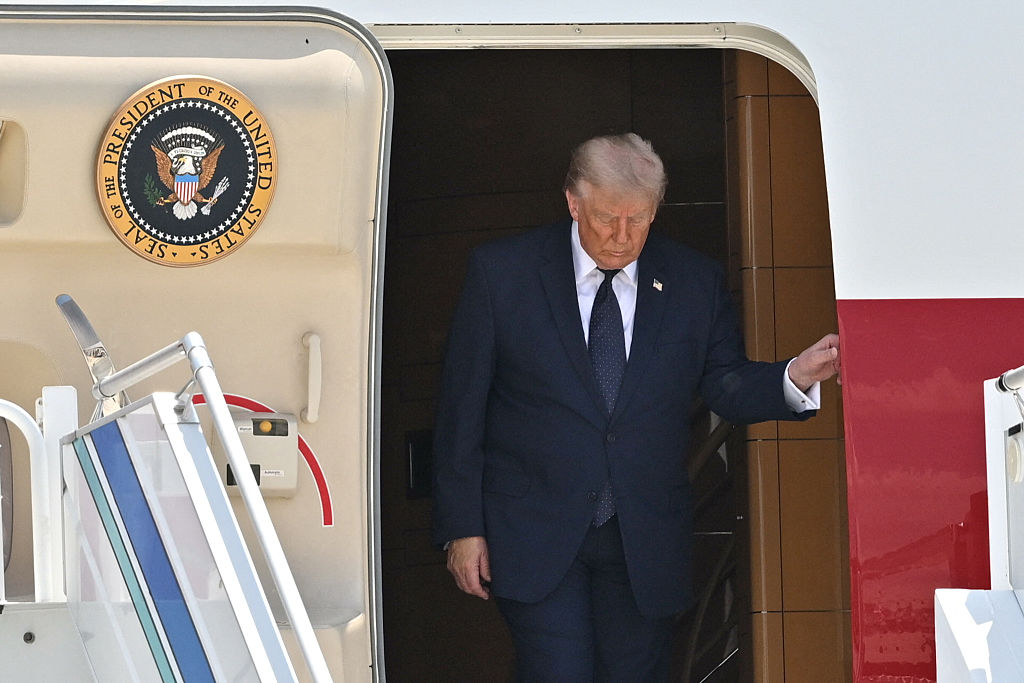Former Secret Service Agents: Trump&rsquo;s Secret Plane Swap Unusual, Not Unprecedented