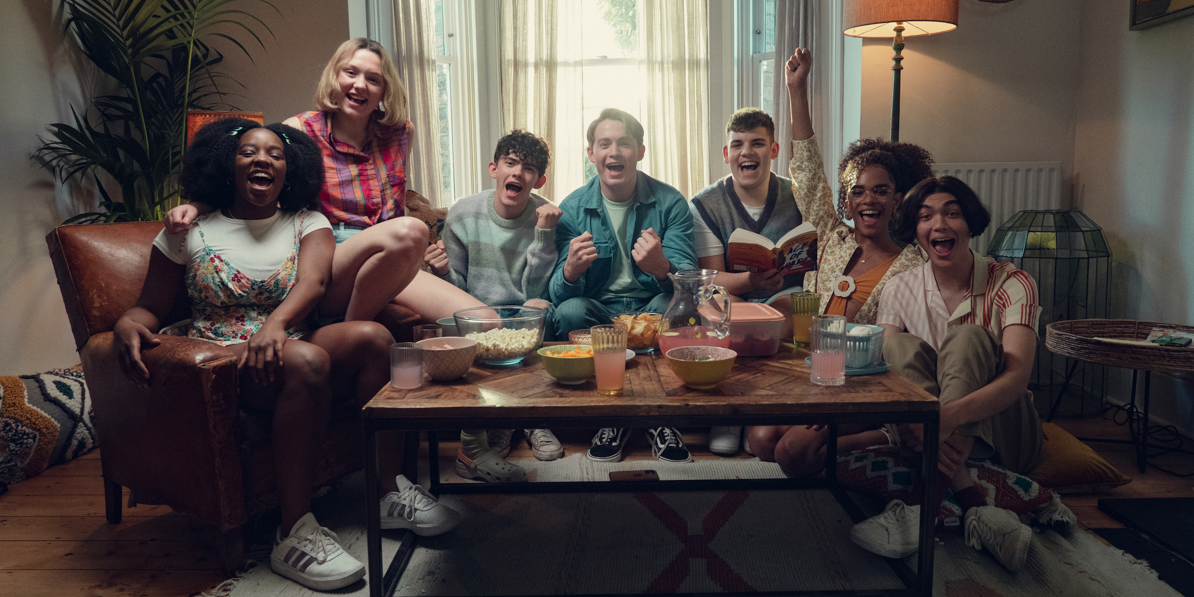 Charlies hangs out with his growing friend group. From left to right: Tara (Corinna Brown), Darcy (Kizzy Edgell), Charlie (Joe Locke), Nick (Kit Connor), Isaac (Tobie Donovan), Elle (Yasmin Finney), and Tao (William Gao).