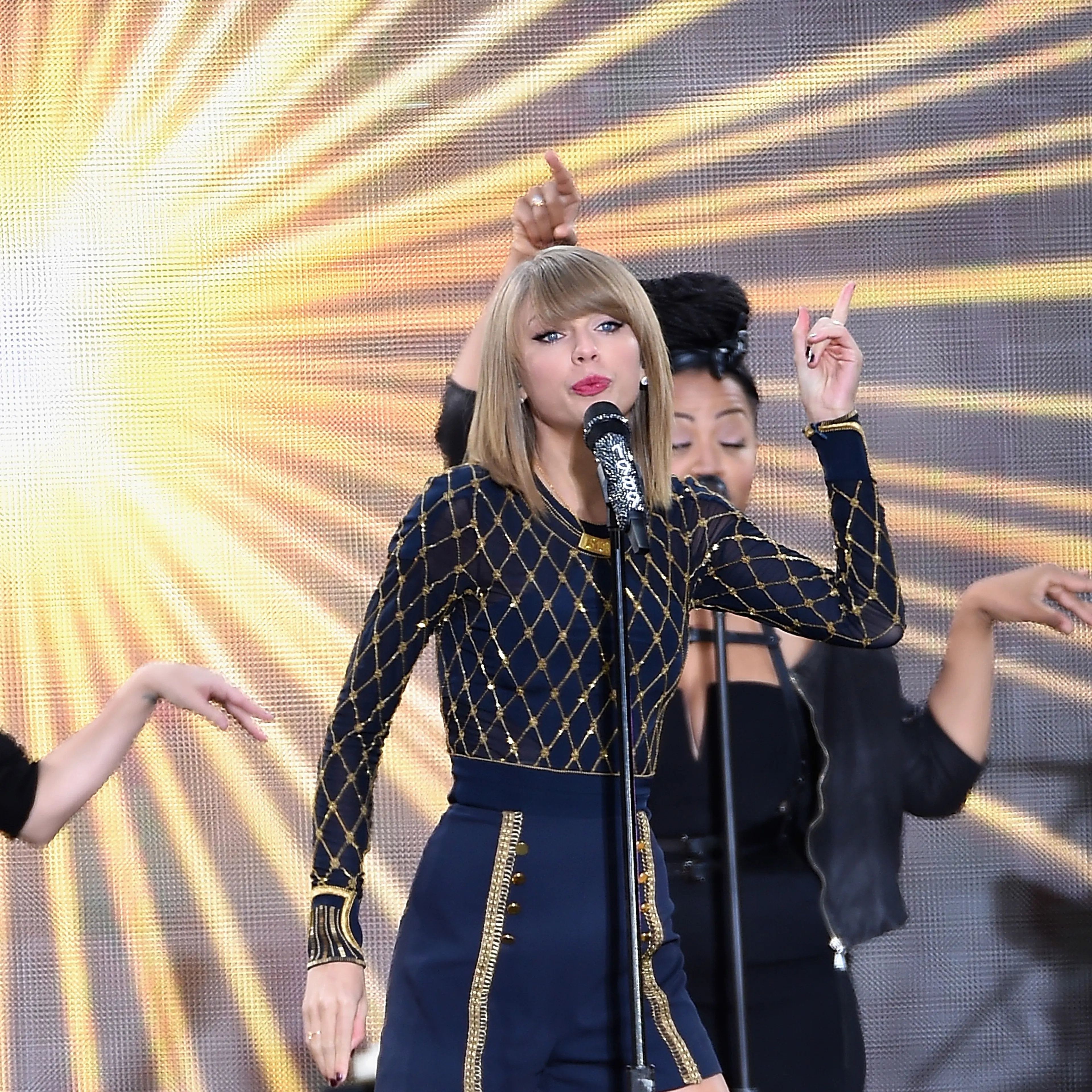 Taylor Swift Performs On ABC's "Good Morning America"