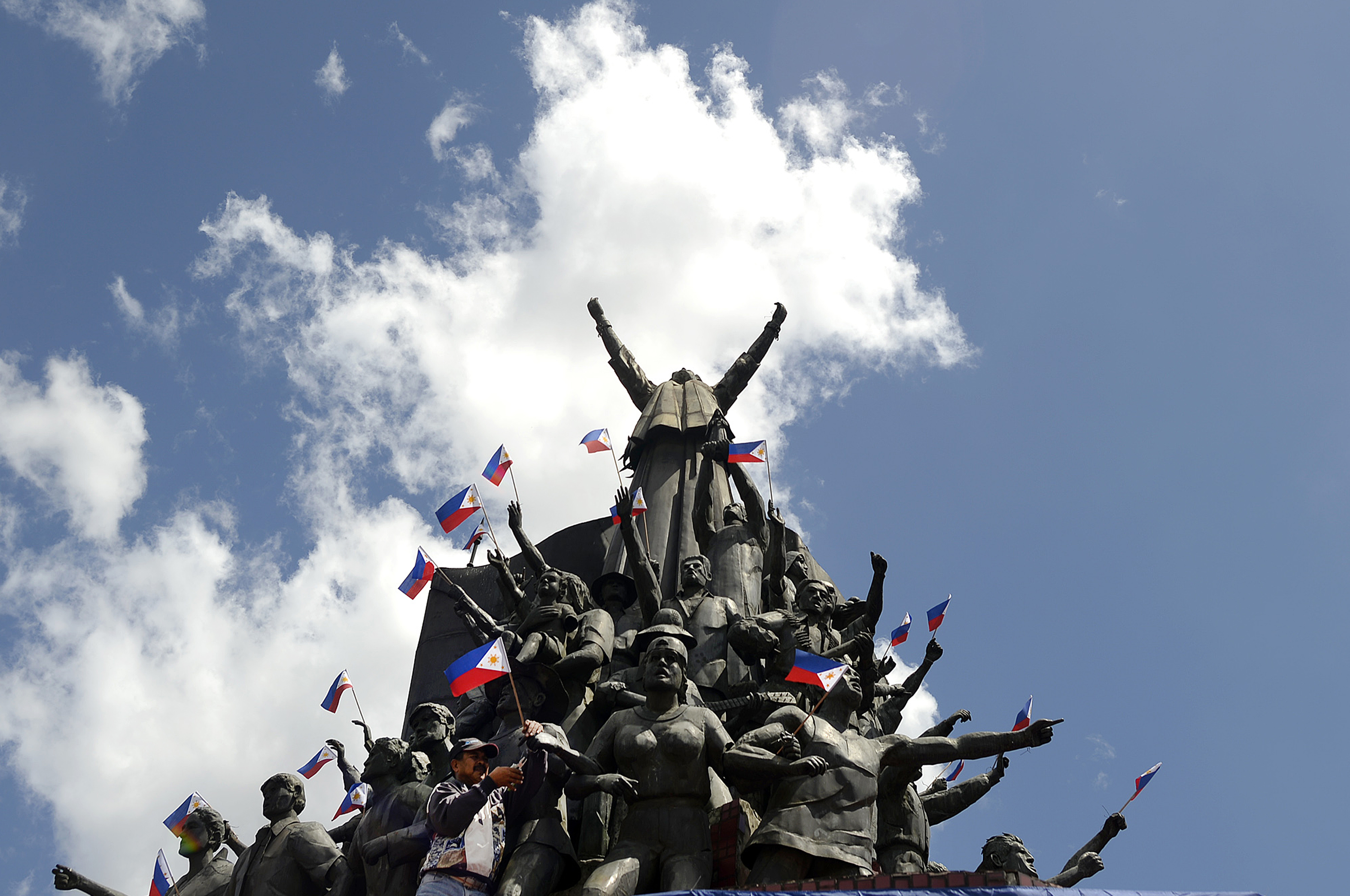 PHILIPPINES-VOTE-RIGHTS-MARCOS