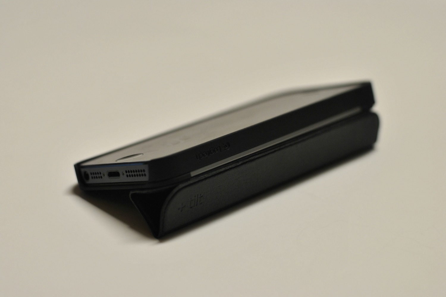 Logitech Case Plus Review: Brilliant Concept, Flawed Execution