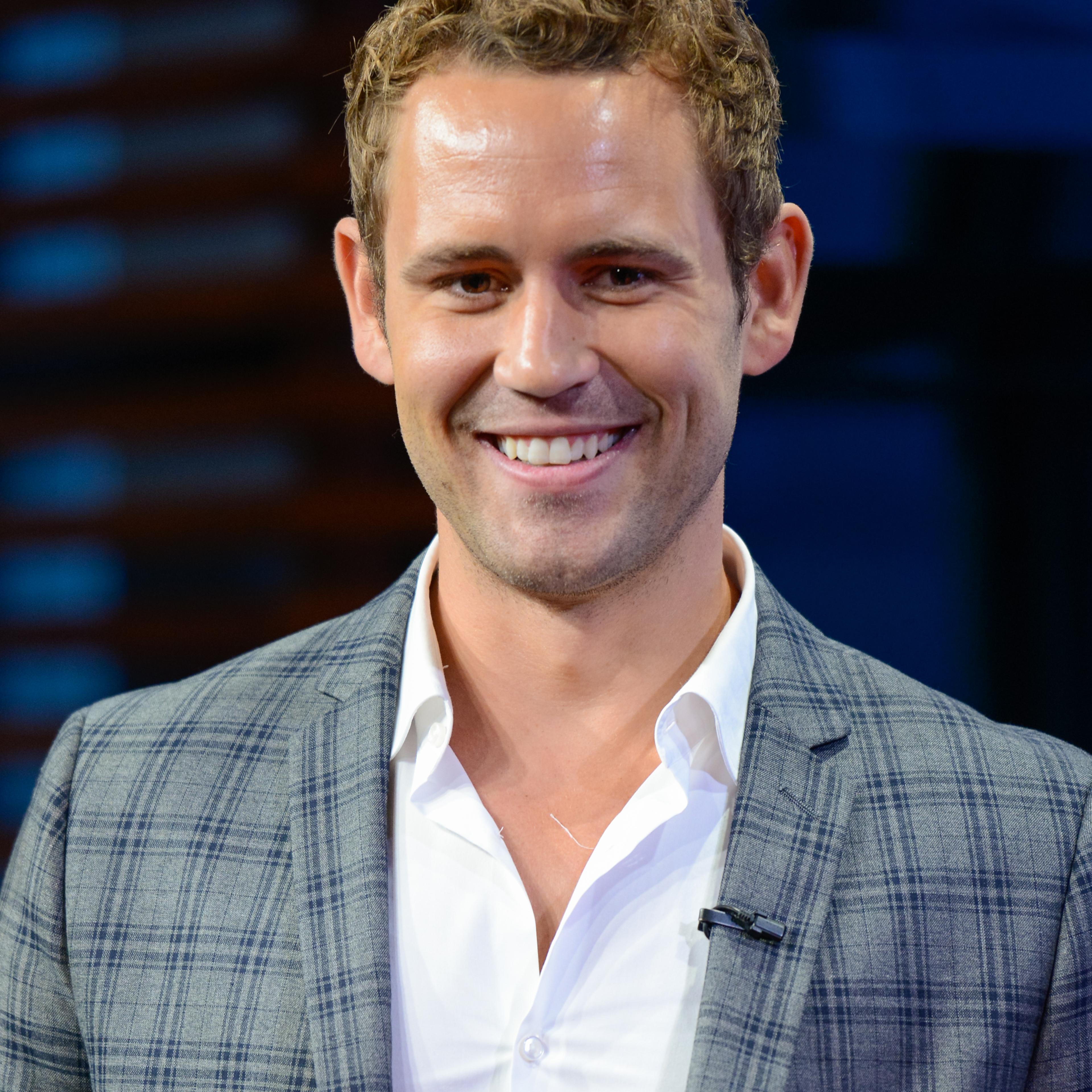 Adrien Brody, Nick Viall And Tony Hale On "Extra"