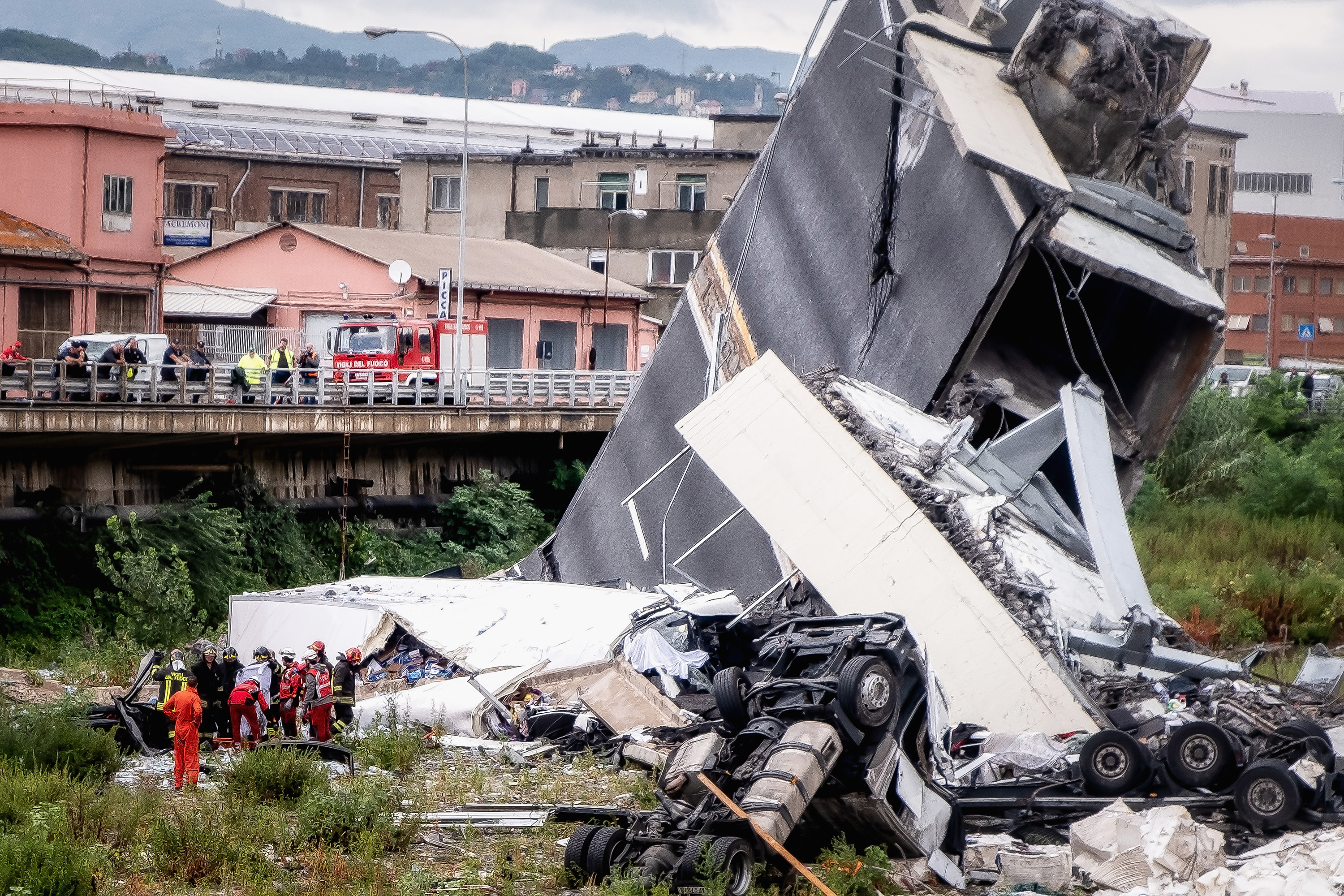 An image of the bridge collapse in Italy