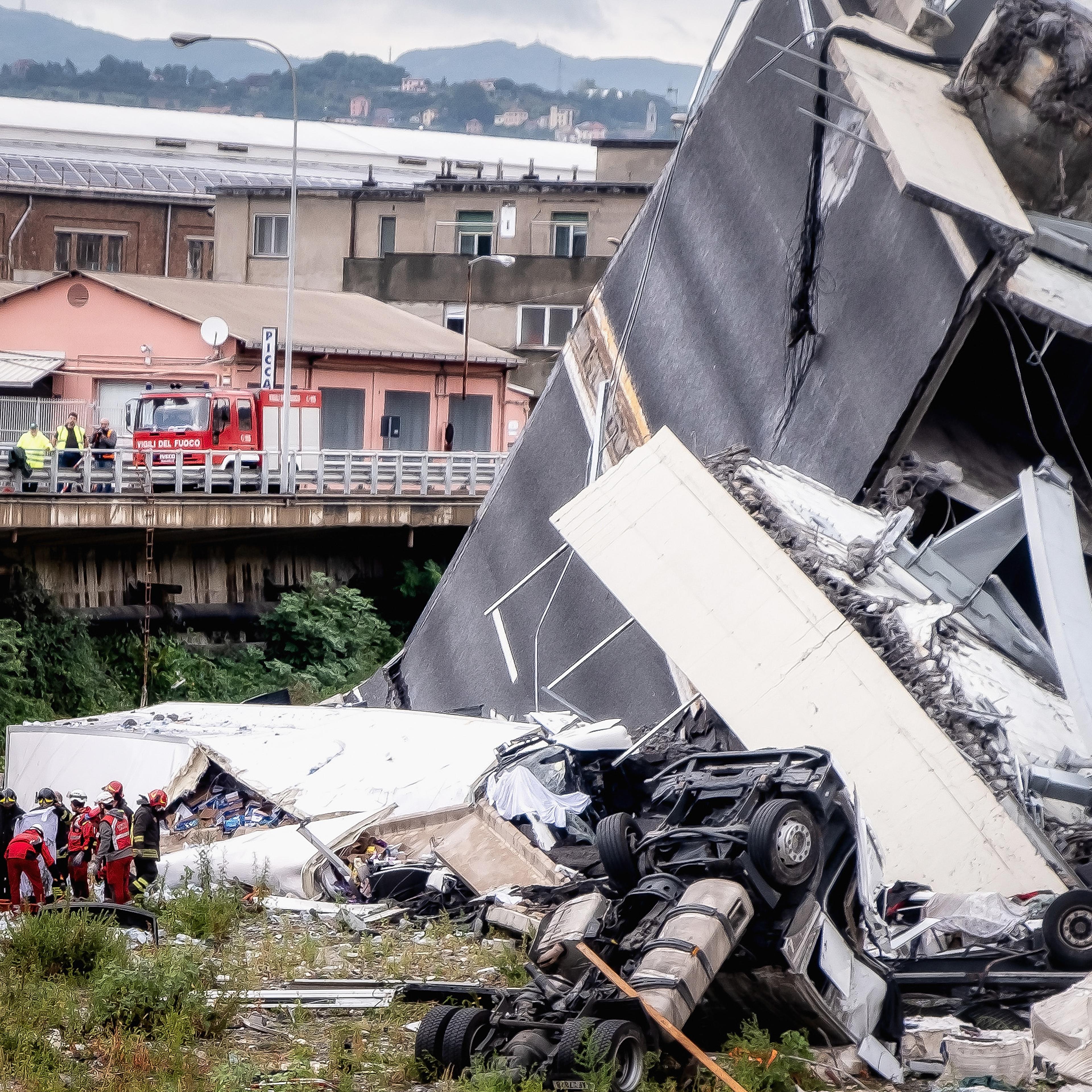 An image of the bridge collapse in Italy