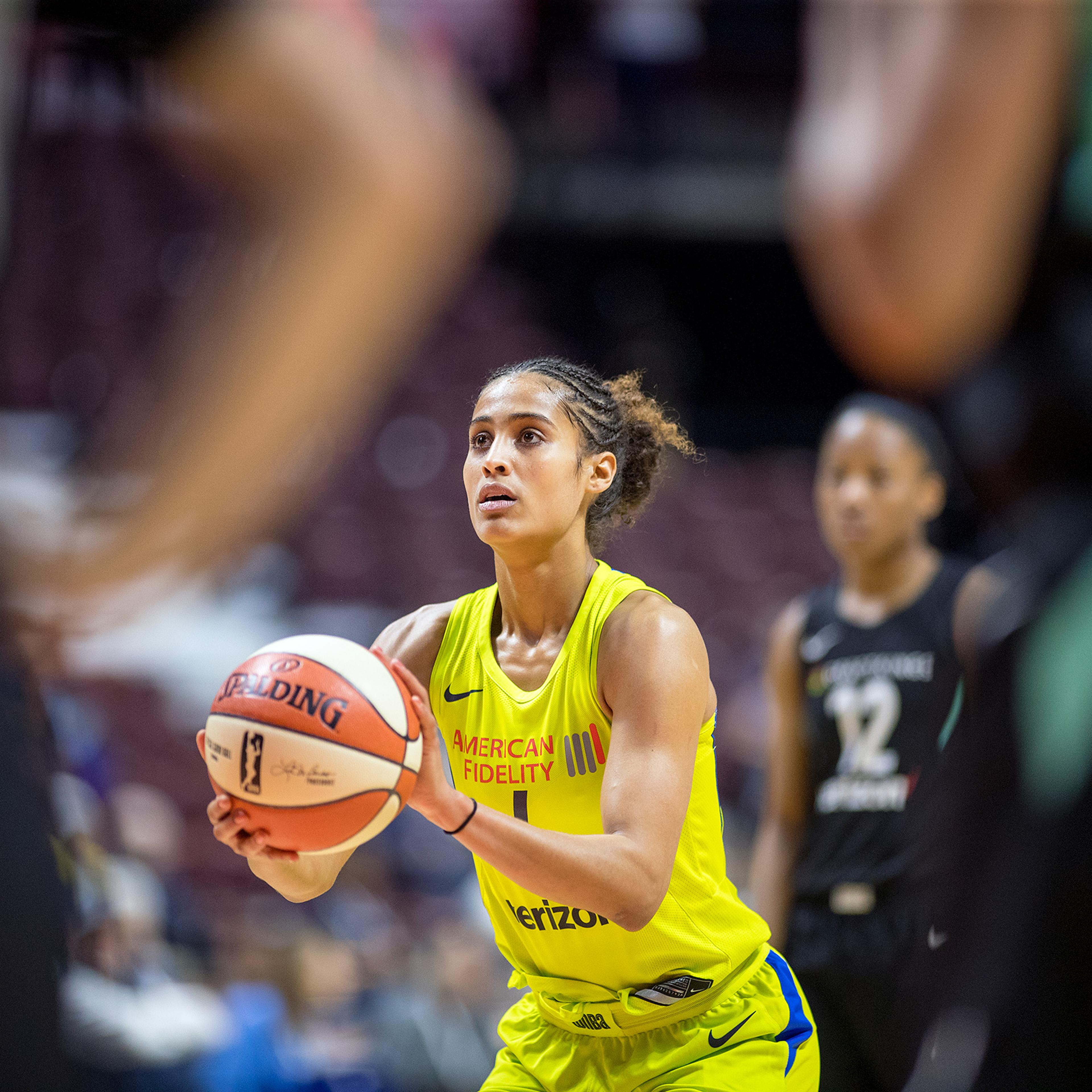 Diggins-Smith during a WNBA preseason game in 2018; she later said she played the whole season pregnant