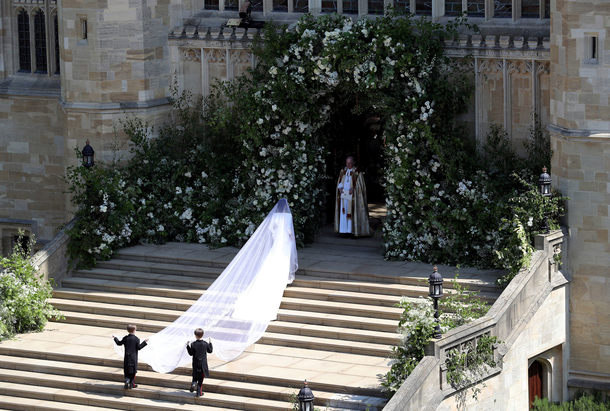 Megan Markle's Givenchy Wedding Dress, Tiara: All the Details