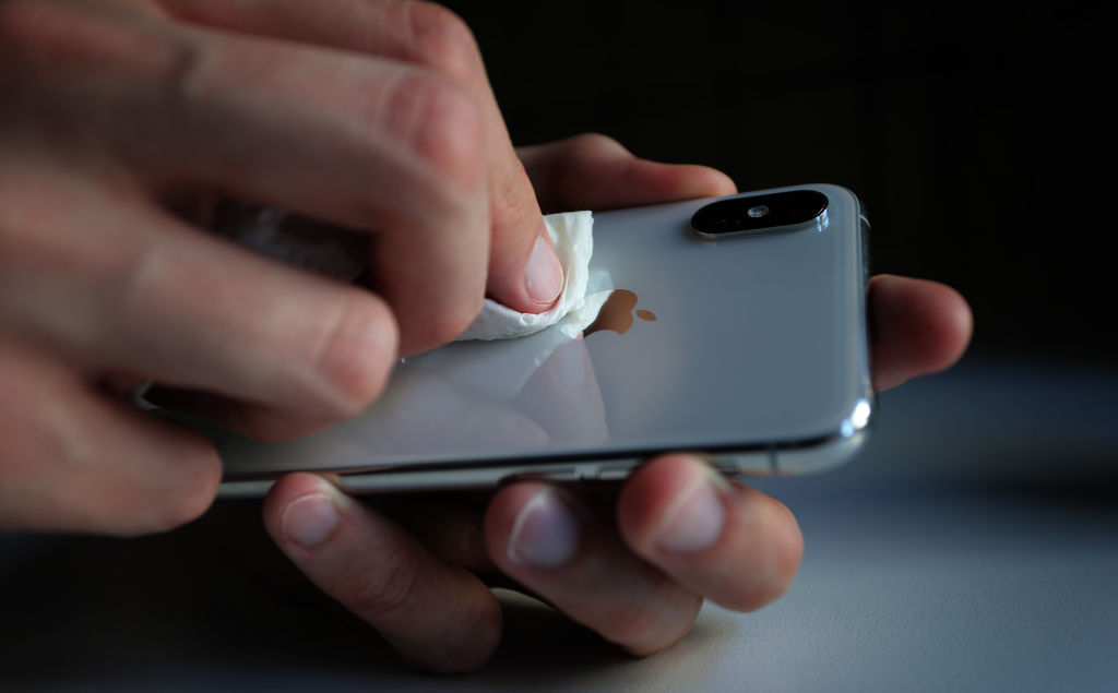 Coronavirus - Disinfection Smartphone