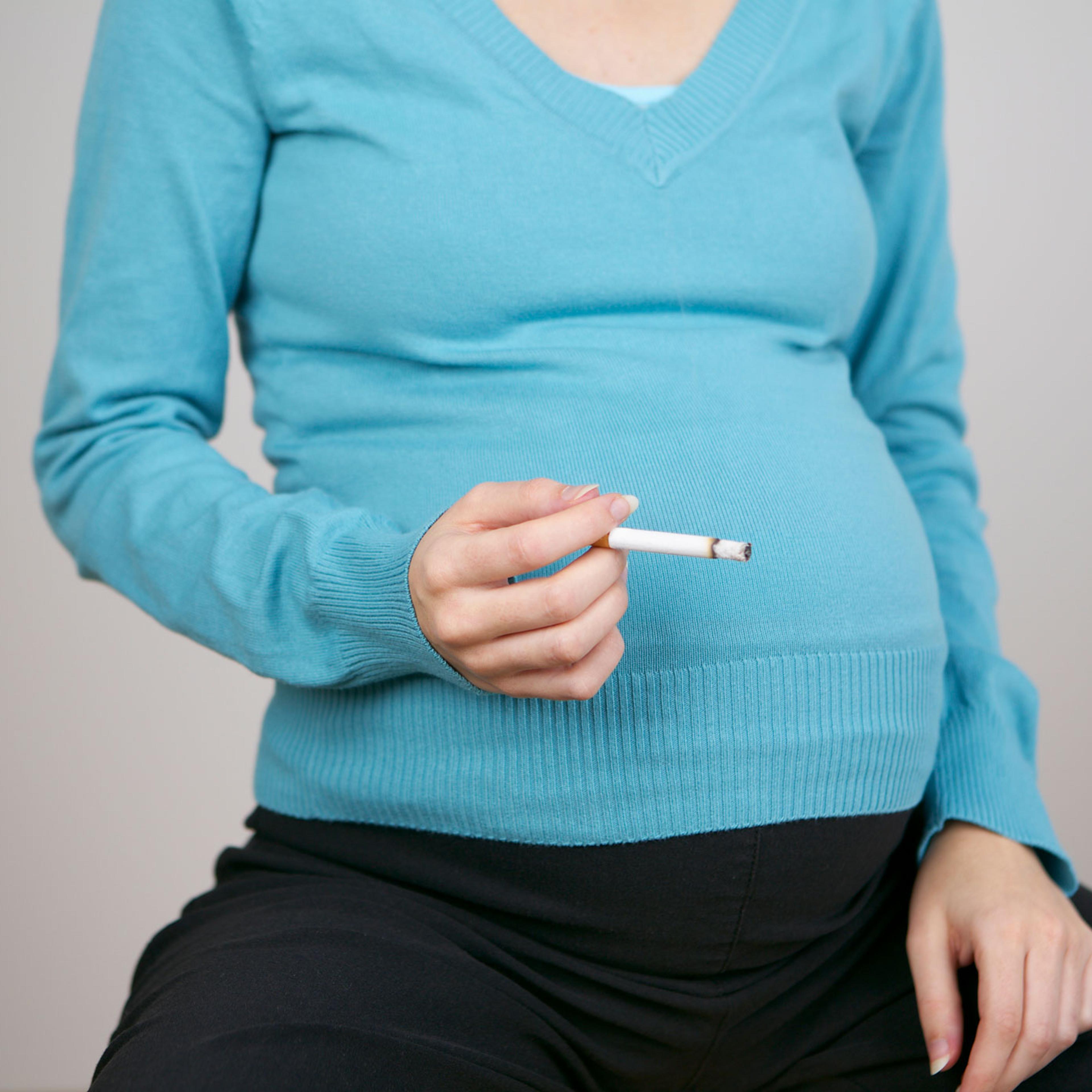 Pregnant smoking