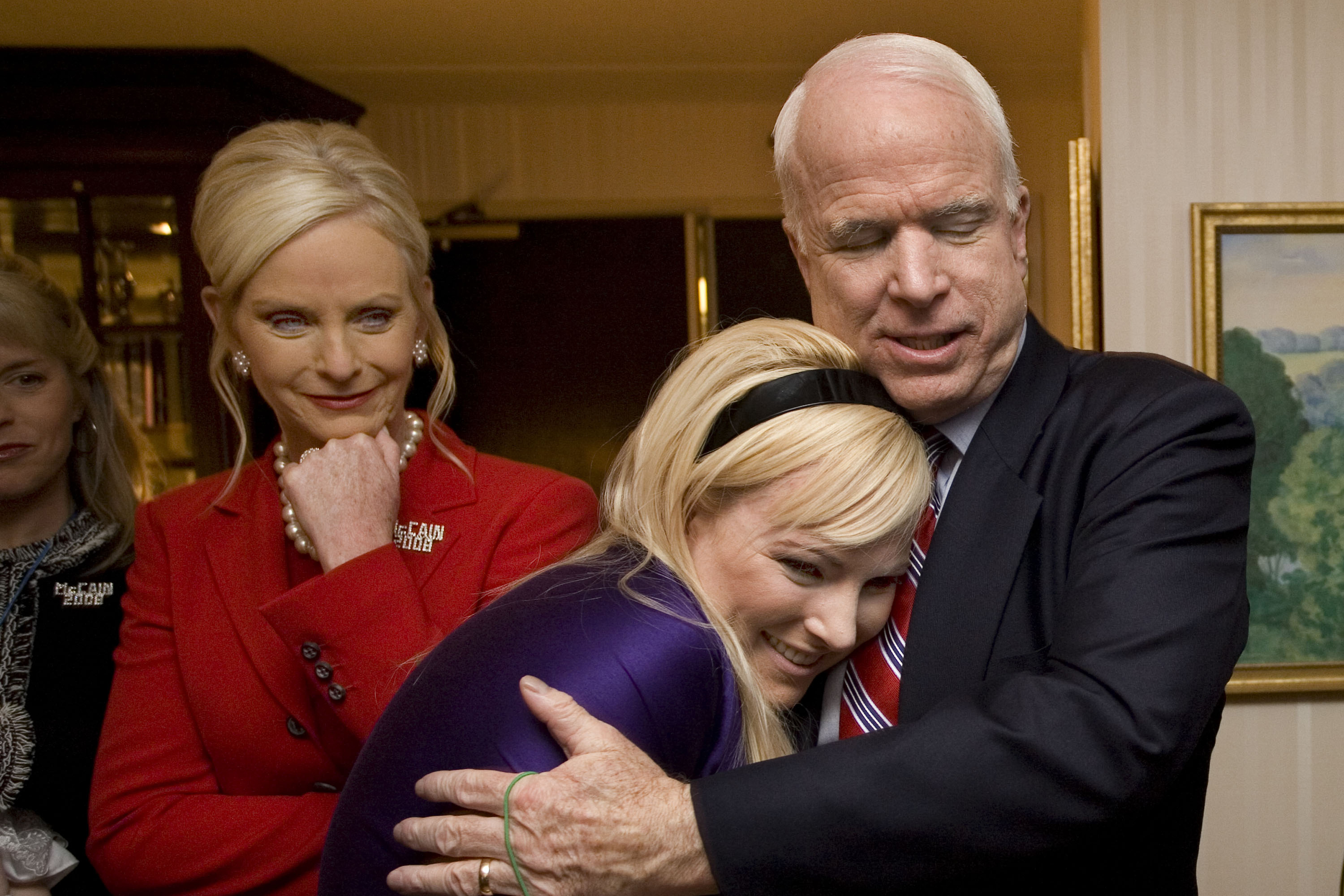 McCain Campaigns In New Hampshire