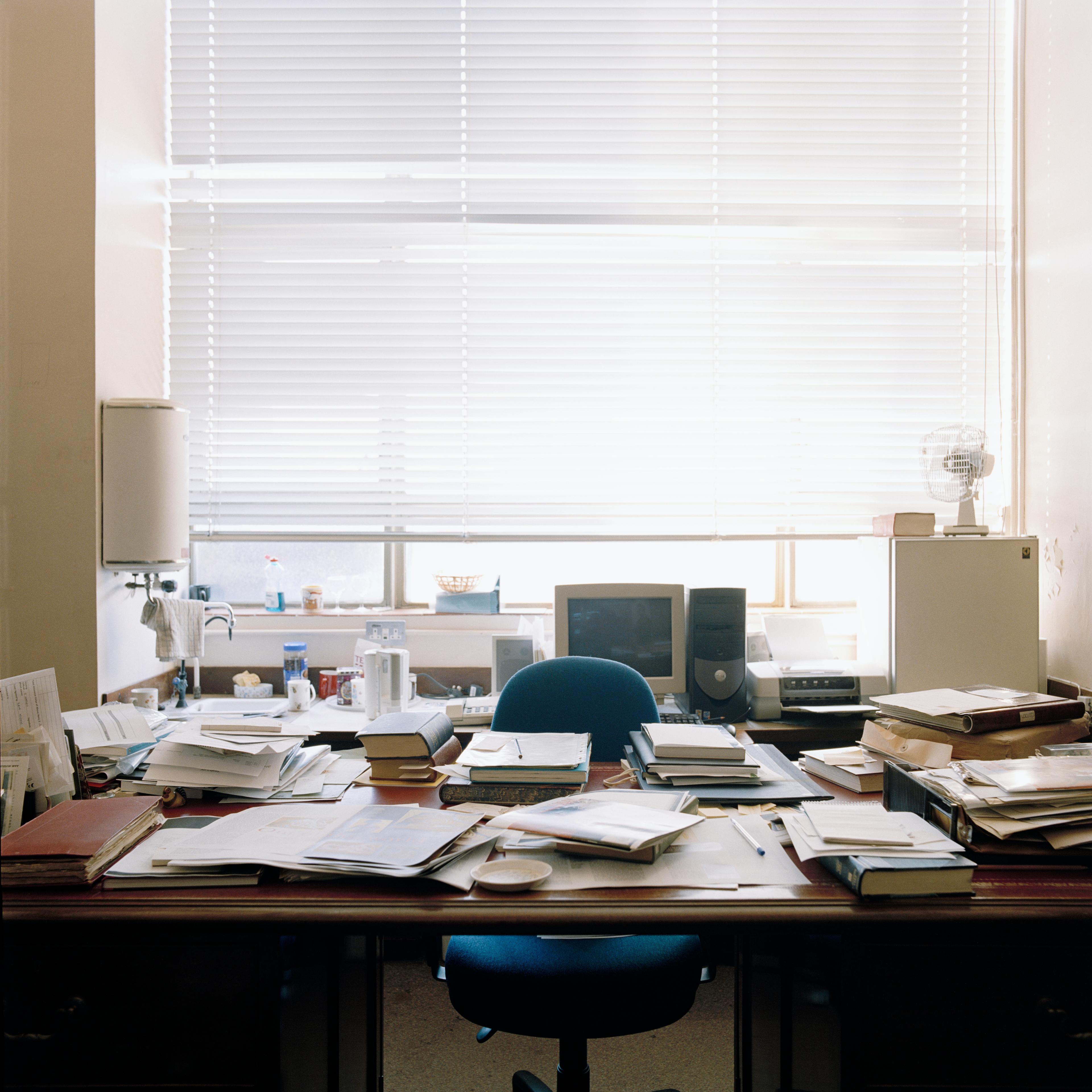 messy desk