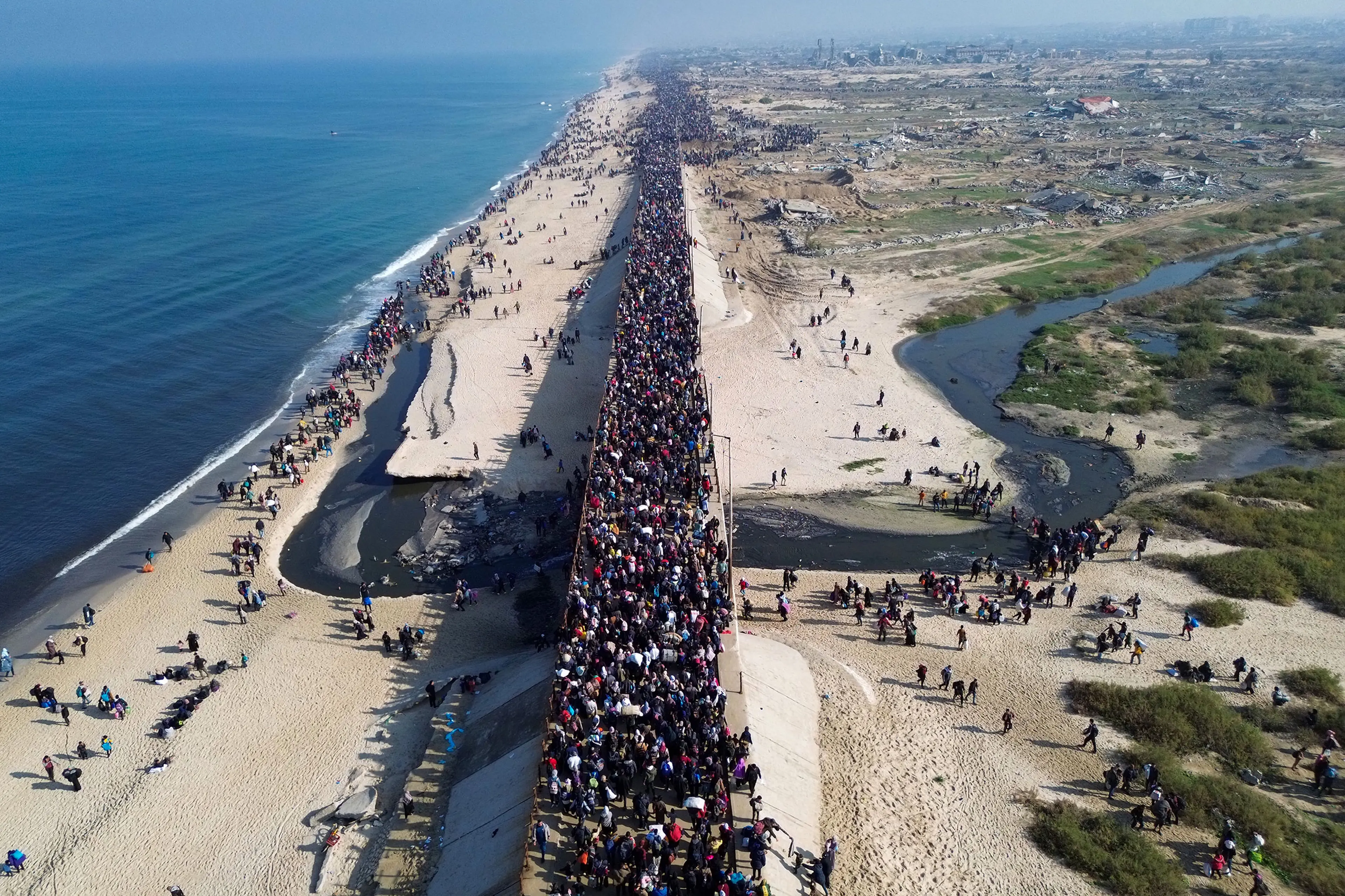 TOPSHOT-PALESTINIAN-ISRAEL-CONFLICT-DISPLACED