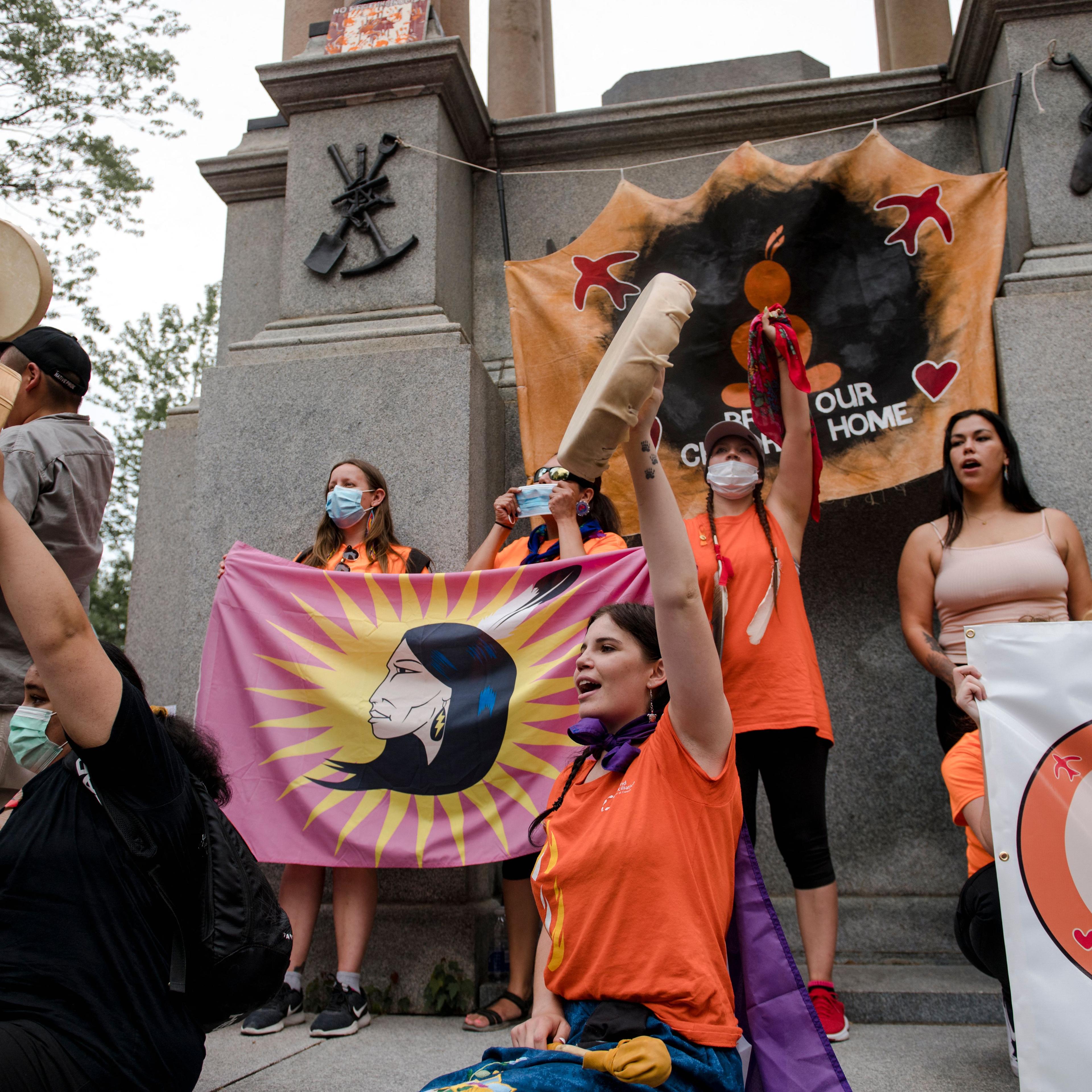 CANADA-INDIGENOUS-SCHOOL-GRAVE