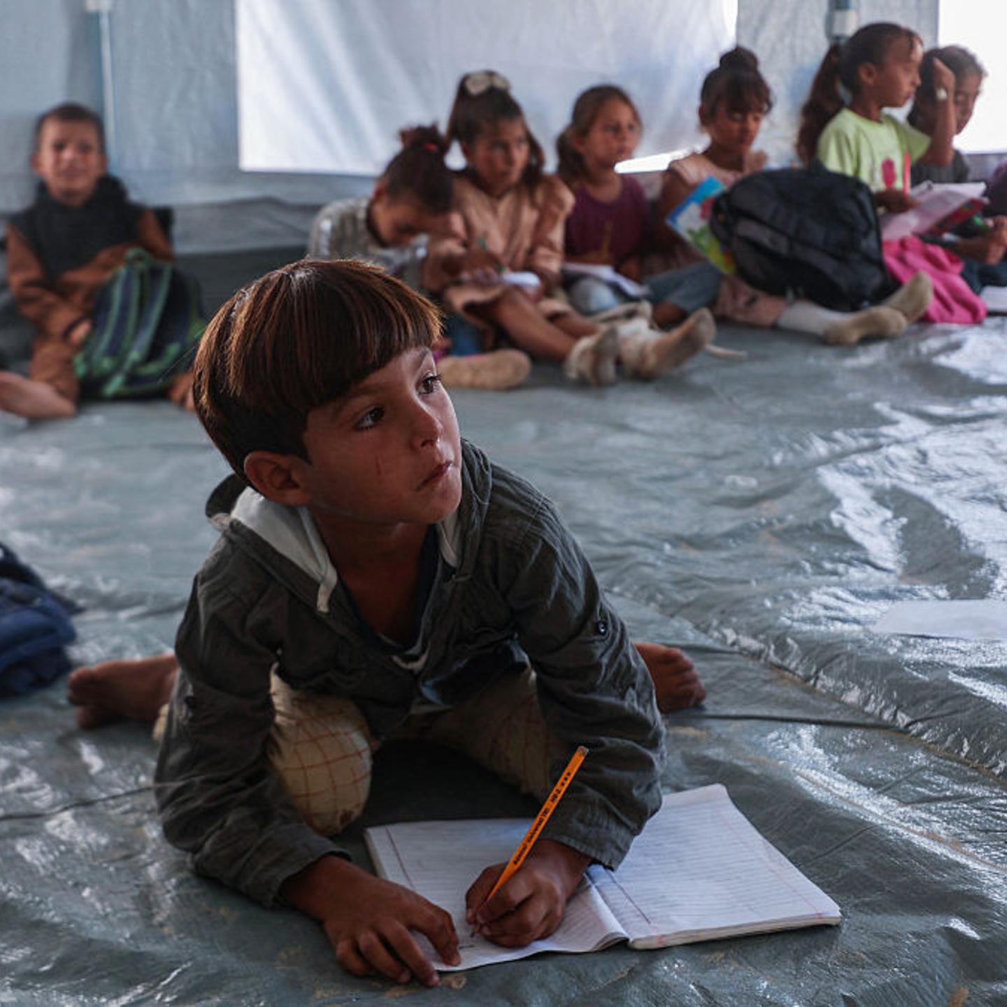 TOPSHOT-PALESTINIAN-ISRAEL-CONFLICT-EDUCATION-CHILDREN