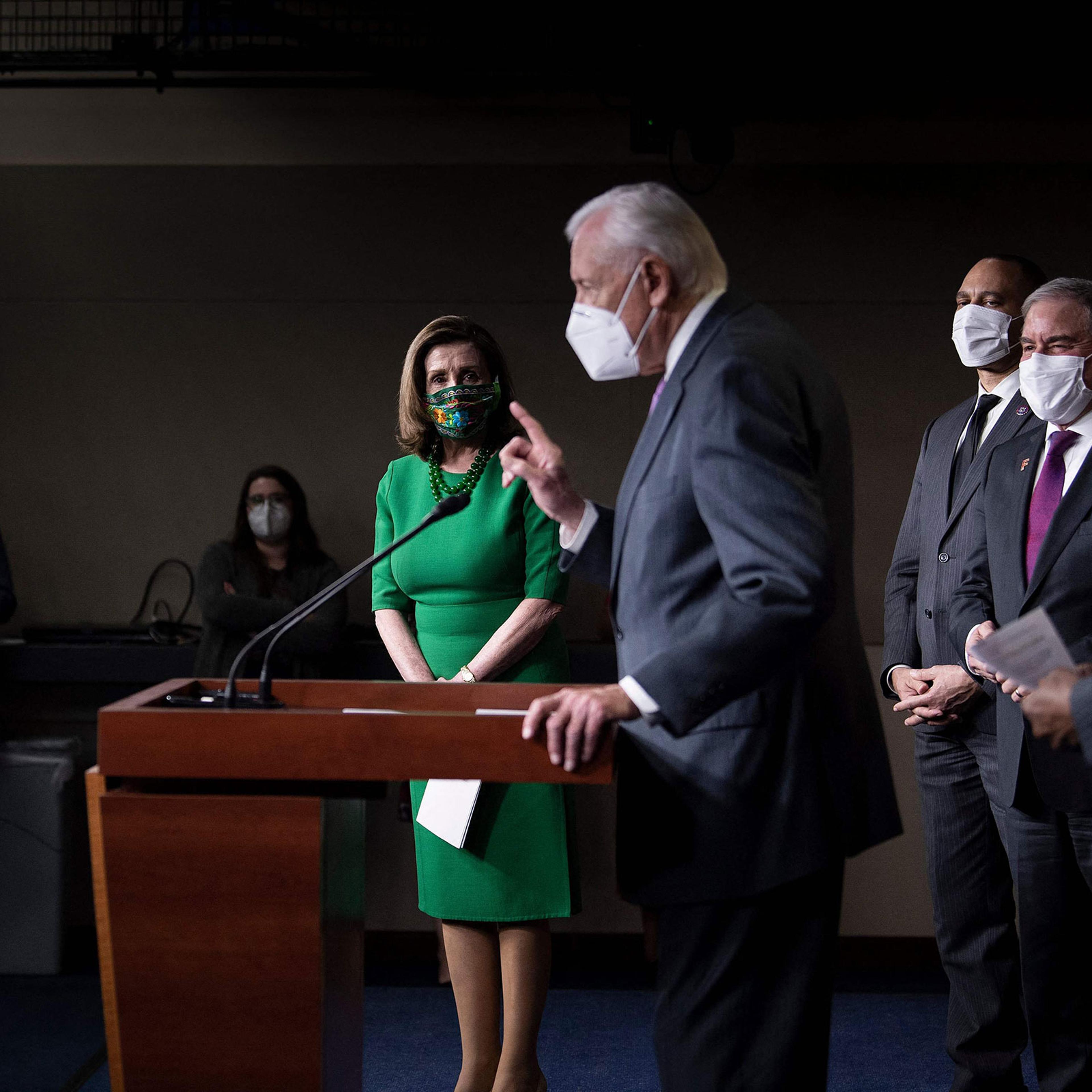 US-POLITICS-PELOSI-RELIEF-HEALTH-VIRUS