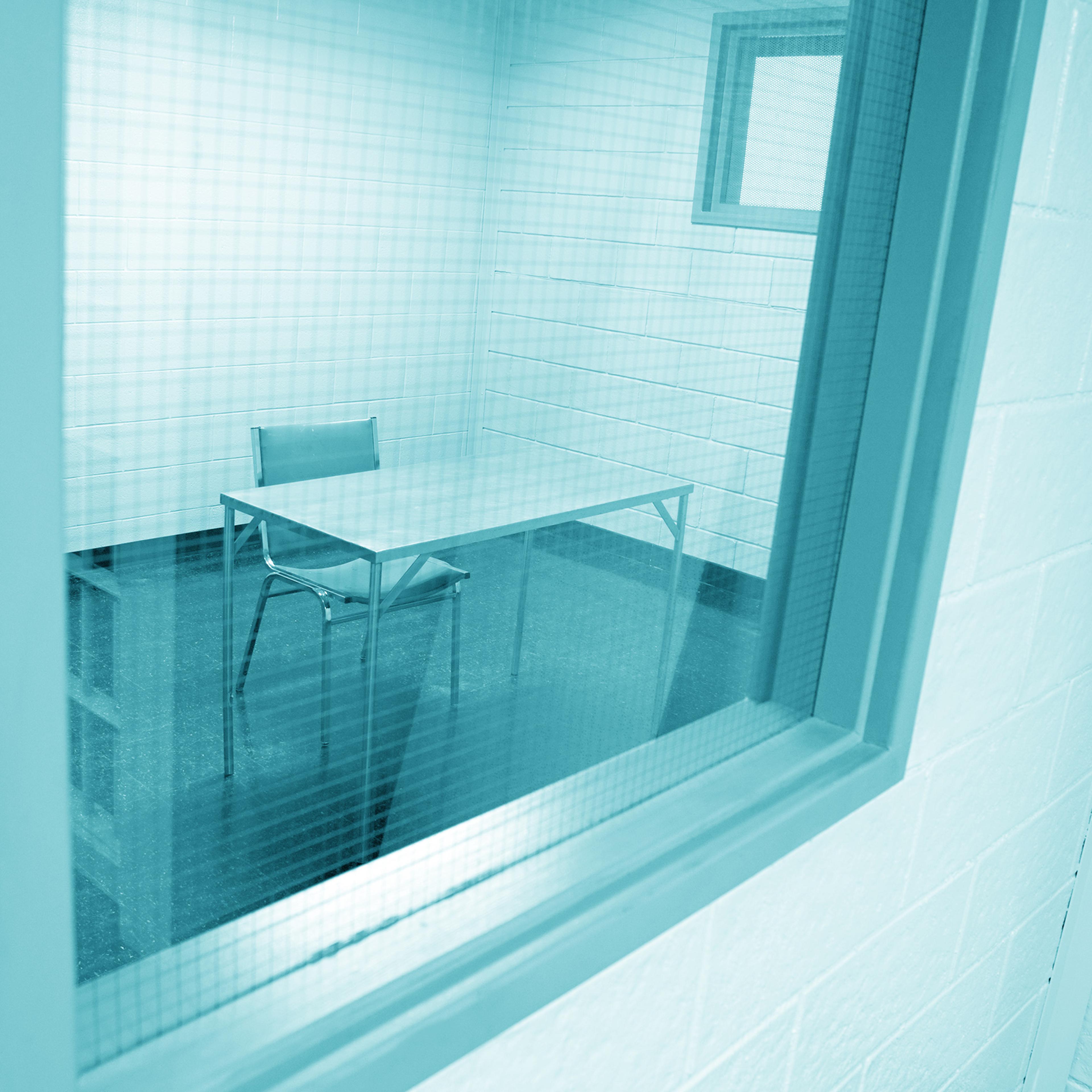 interrogation-room-sleep-deprivation