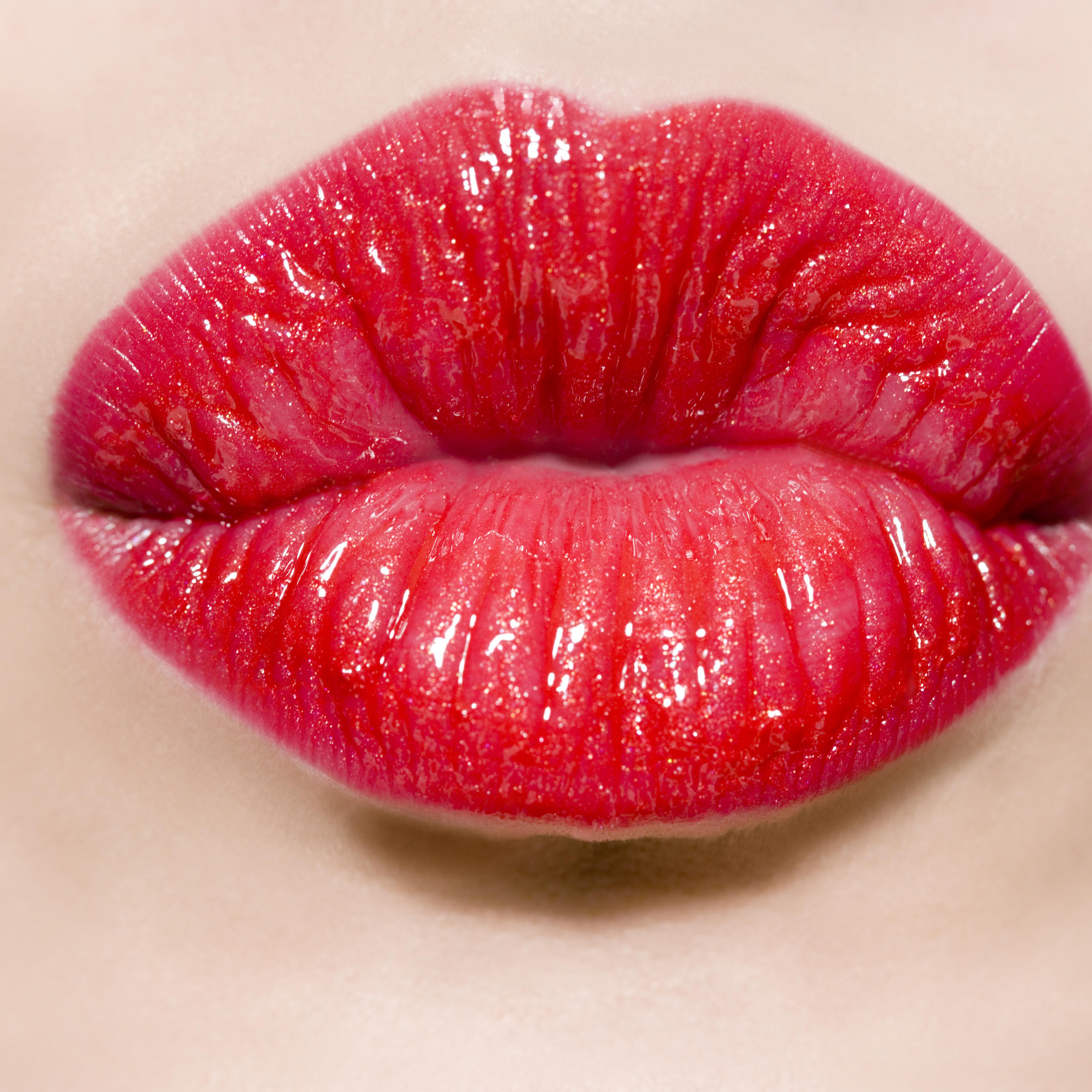 lips kiss