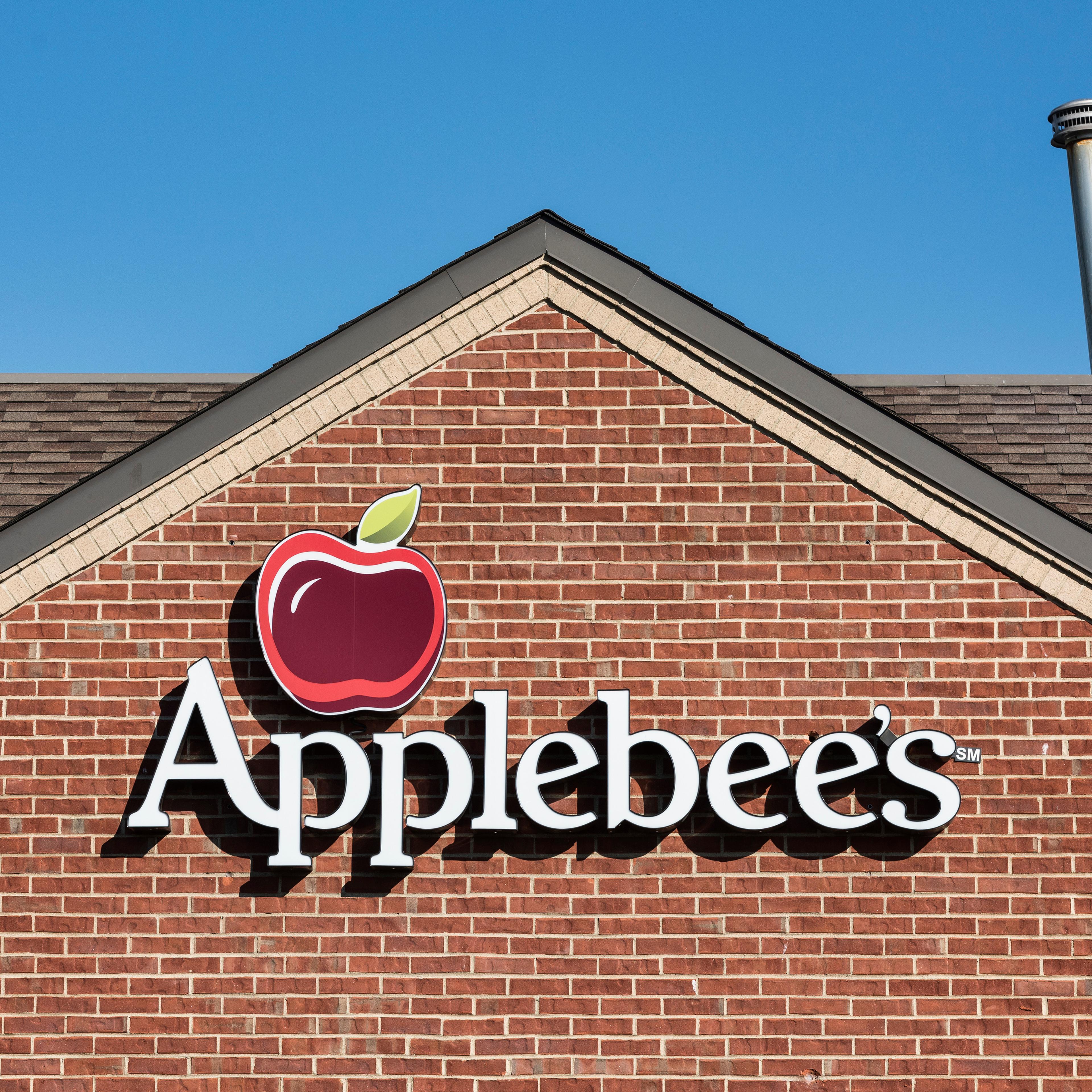 Applebee's restaurant exterior logo