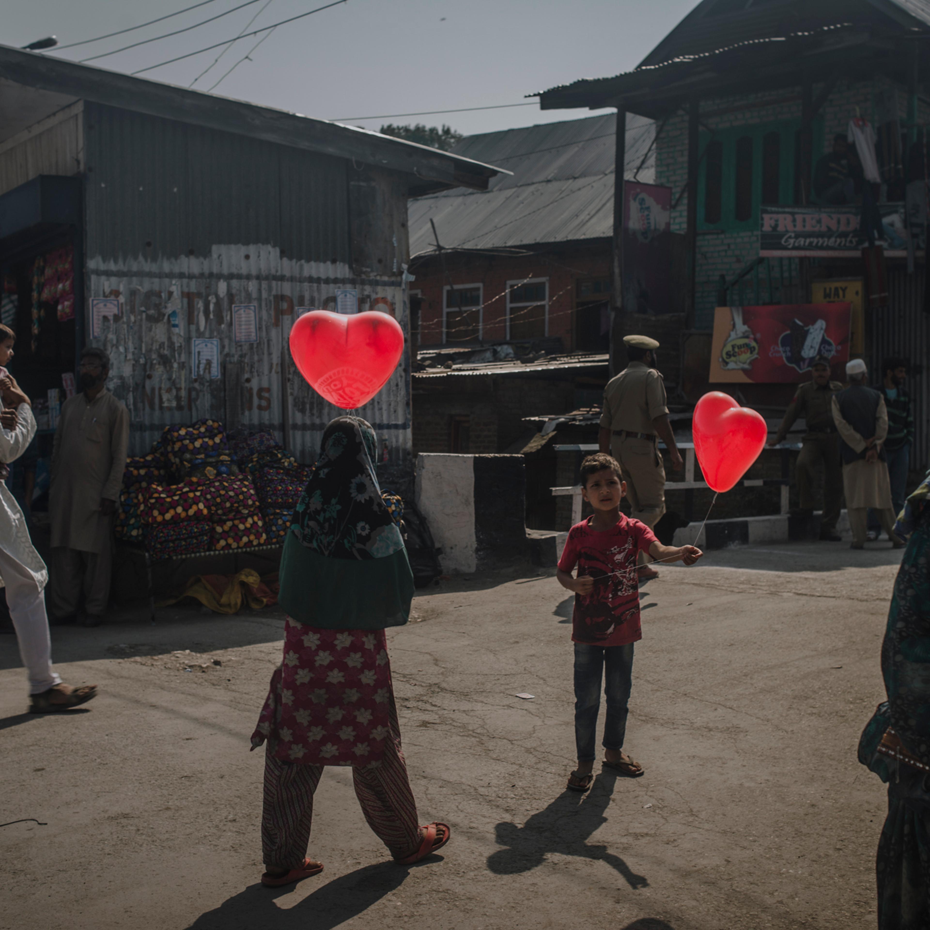 Town of Tulumulla, where the festival of Kheer Bhawani is taking place. Ganderbal, Srinagar, Kashmir.