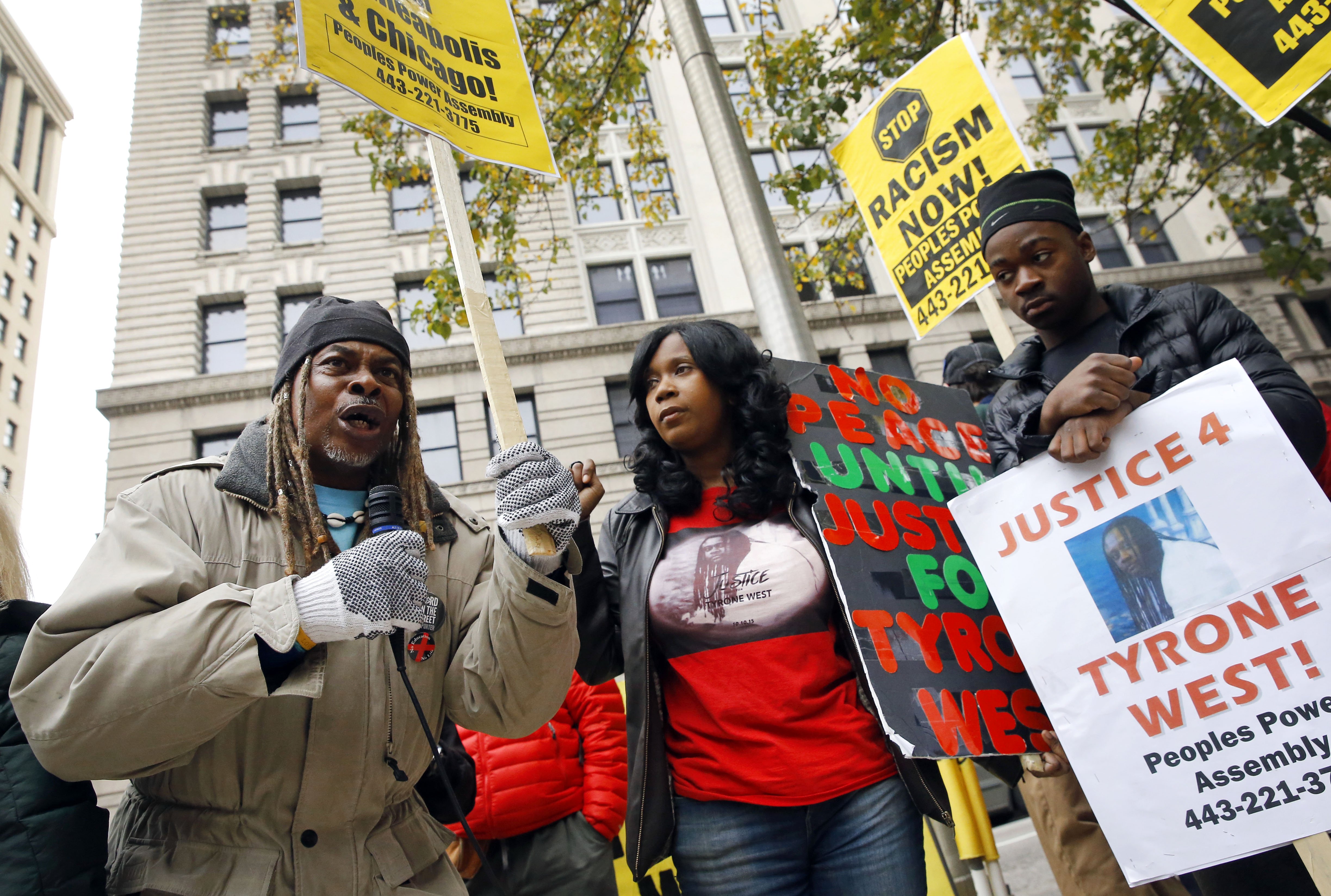 Protestors gather outside Clarence M. Mitchell Jr. Courthouse in Baltimore on Nov. 30, 2015.