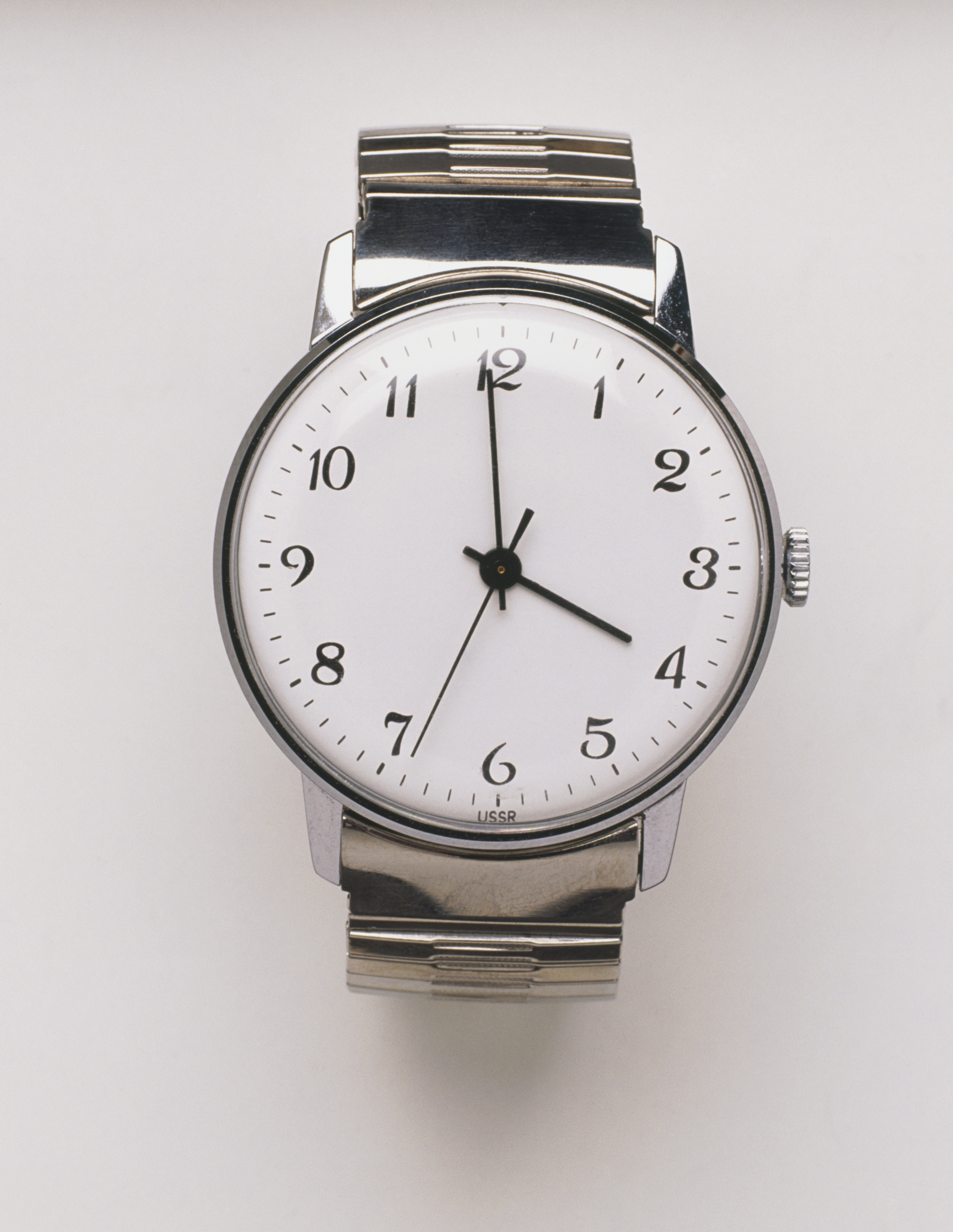 silver-wristwatch