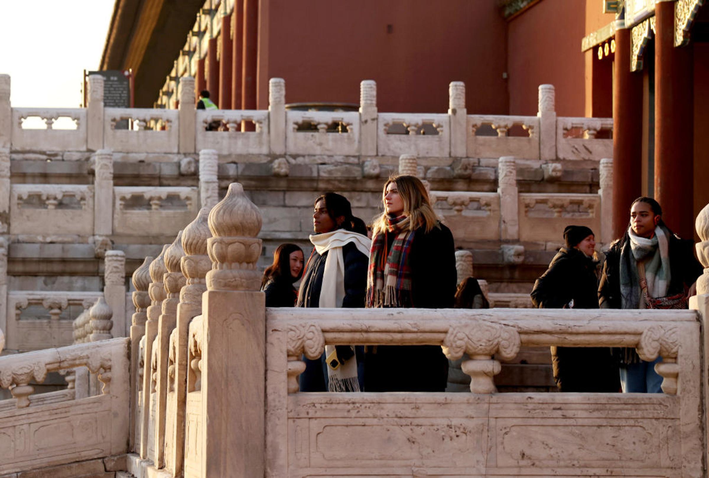 Youth Representatives From U.S. Columbia University Visit Palace Museum