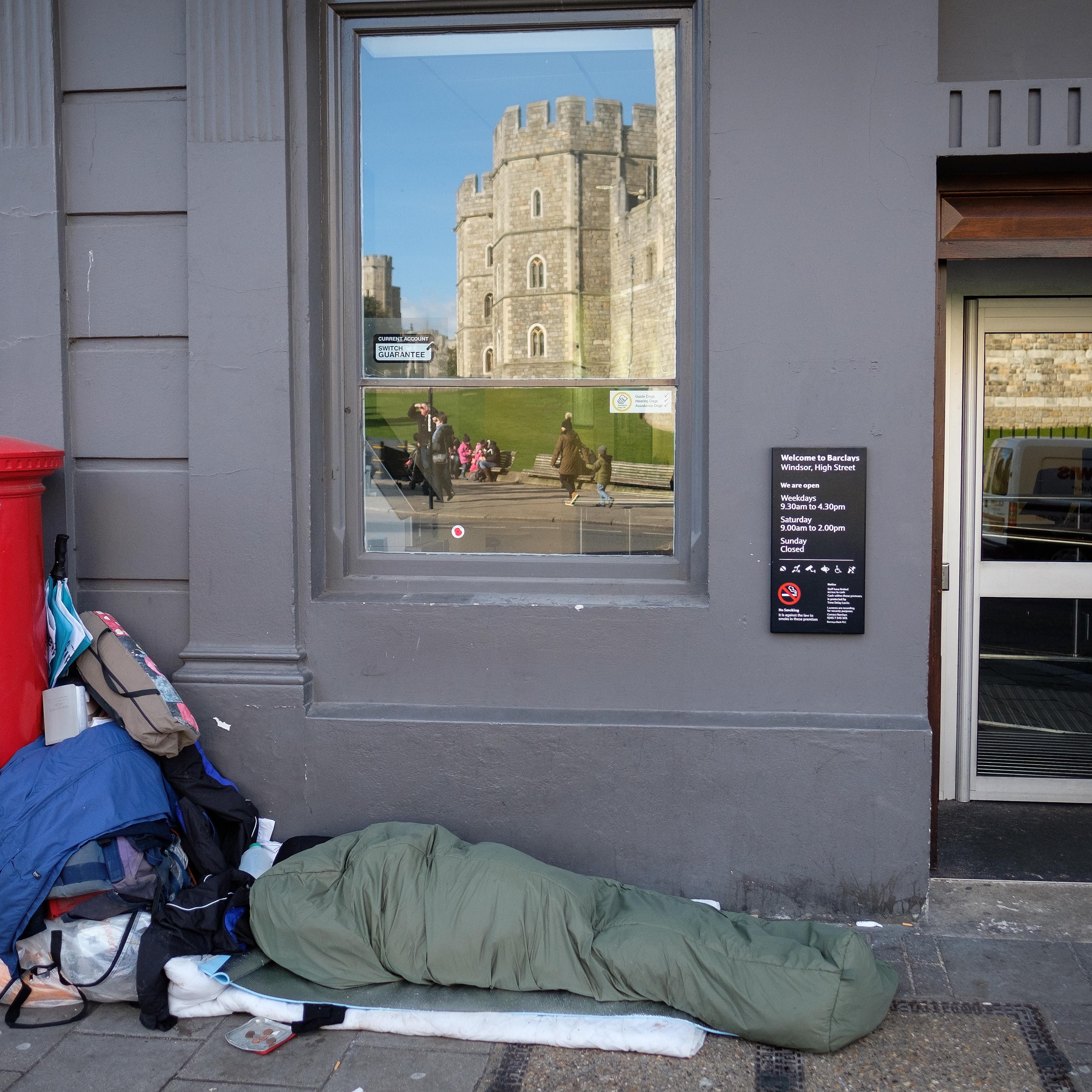 Windsor Council To Impose Fines On Homeless Ahead Of Royal Wedding