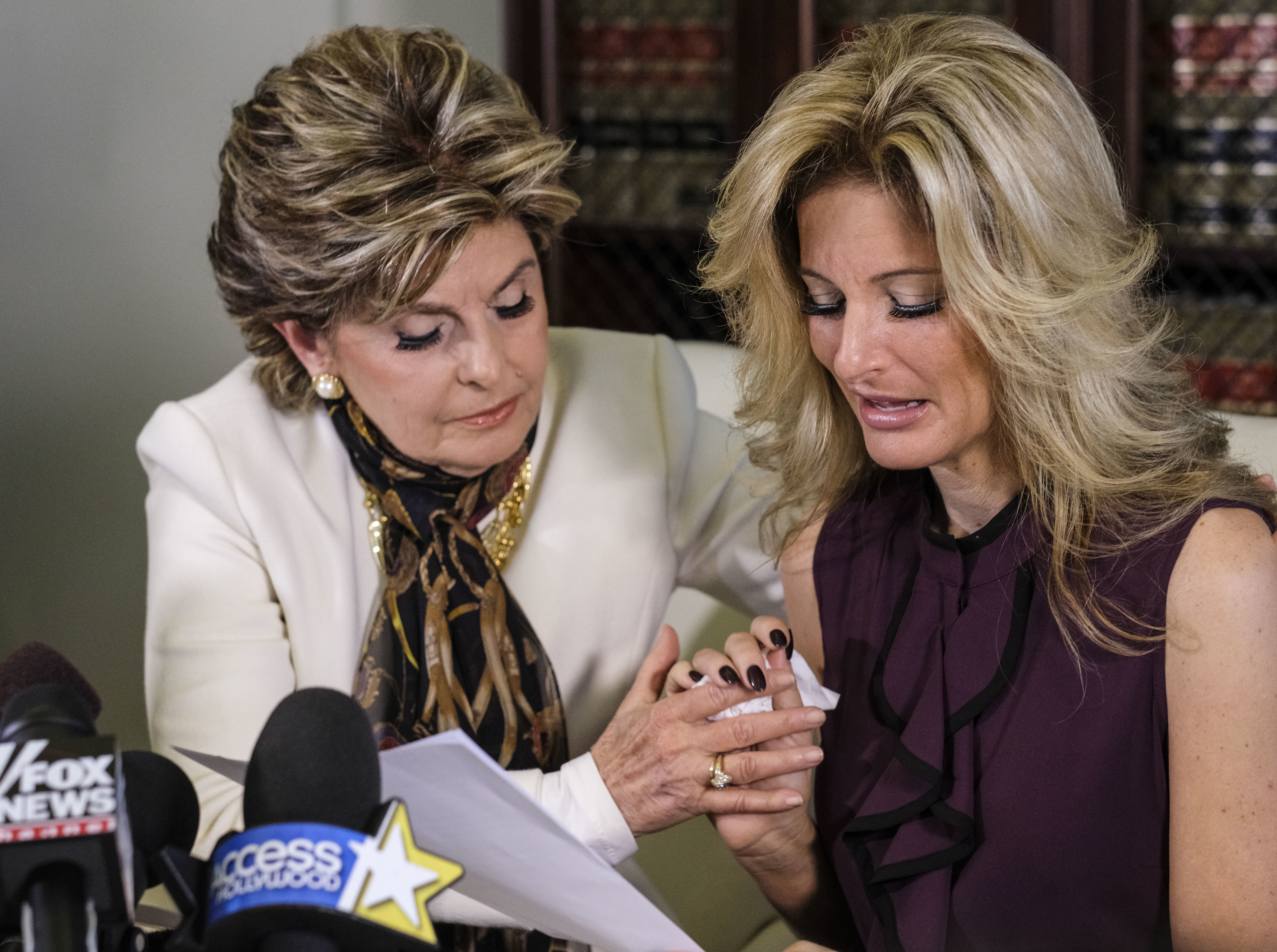 Attorney Gloria Allred, Summer Zervos