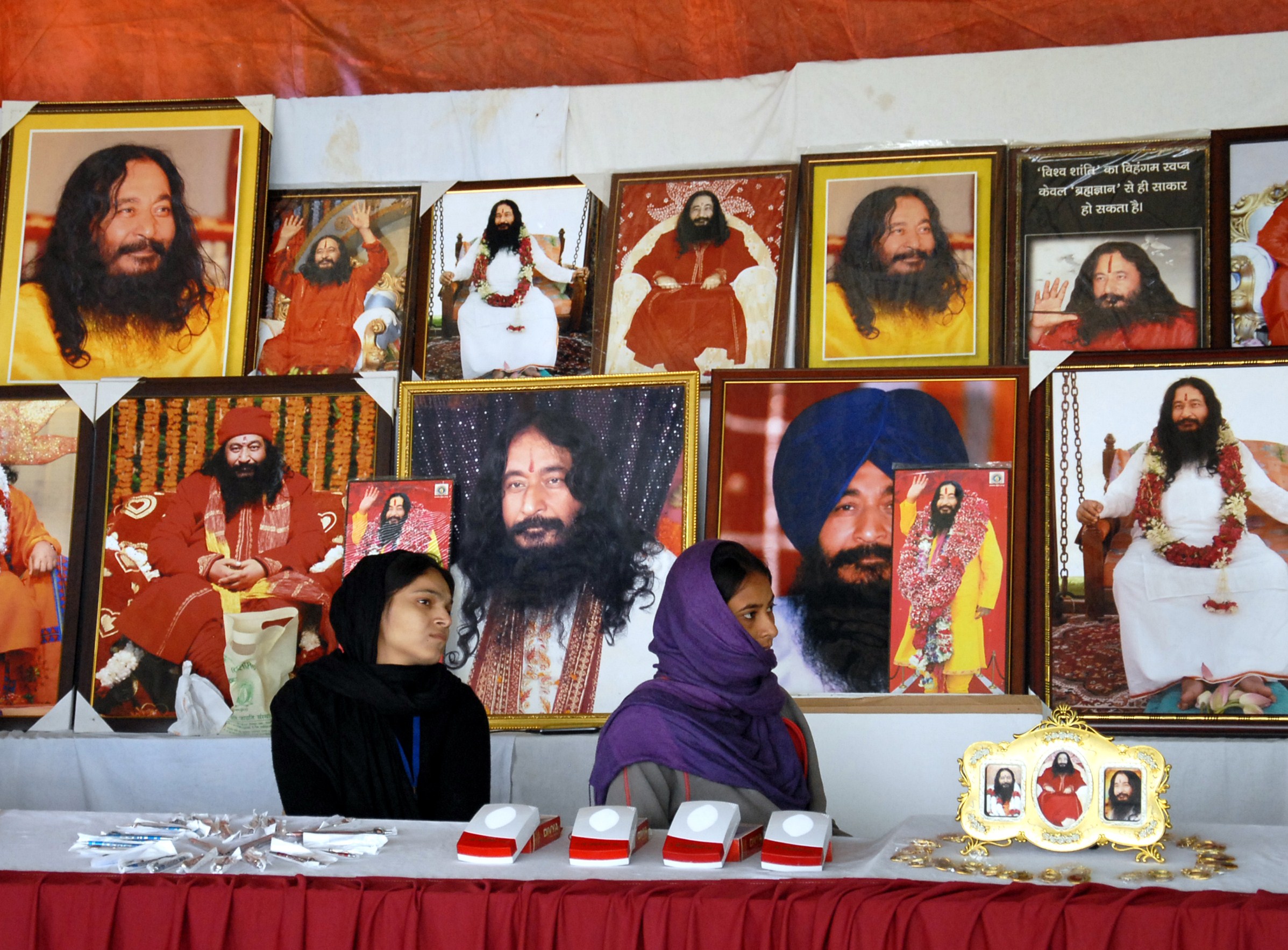 INDIA-RELIGION-GURU-COURT