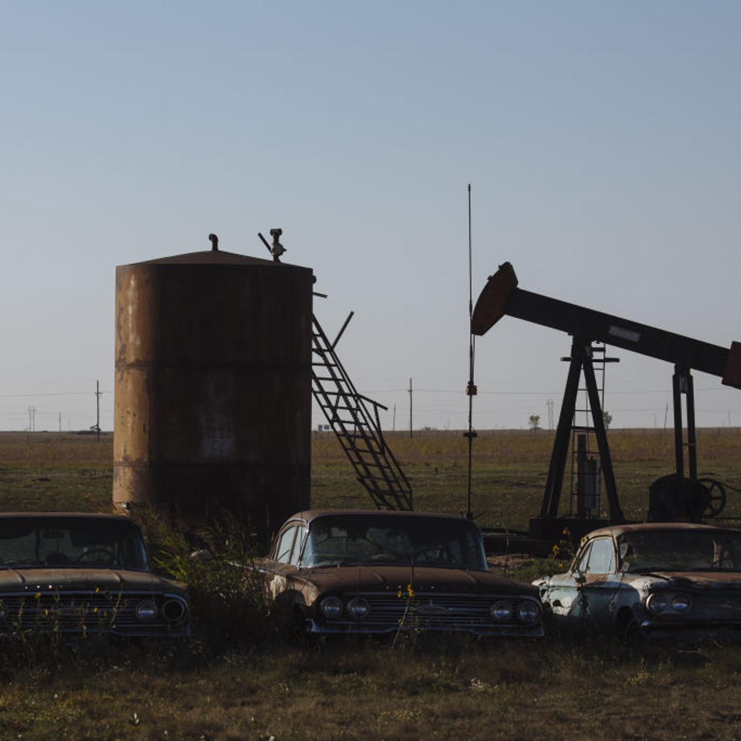 U.S. Oil Industry Prioritizes Output Over Debt