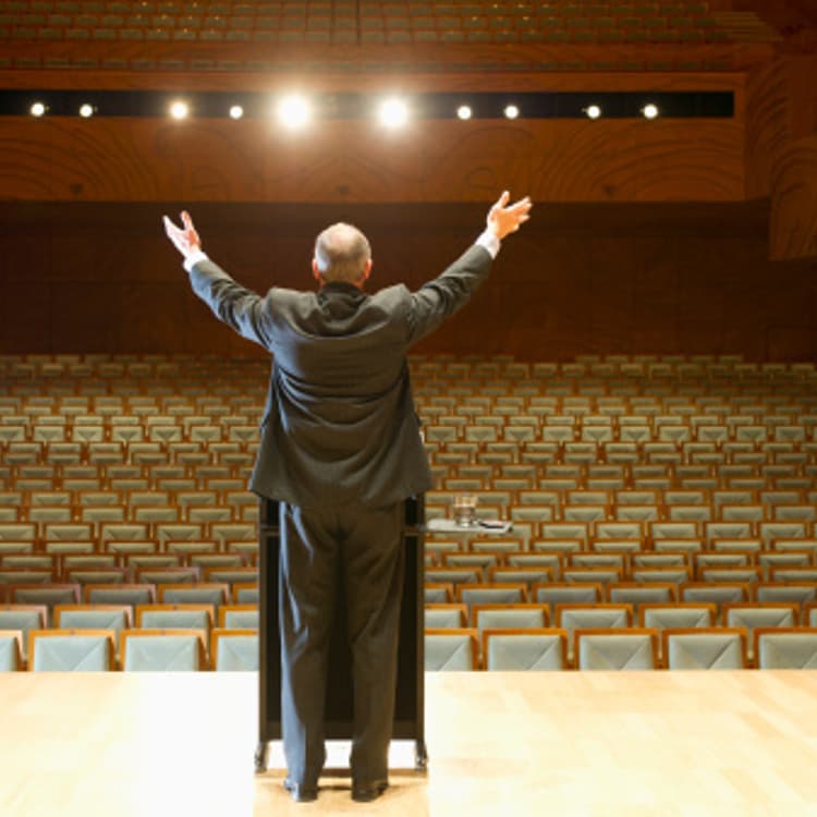 businessman-practicing-speech