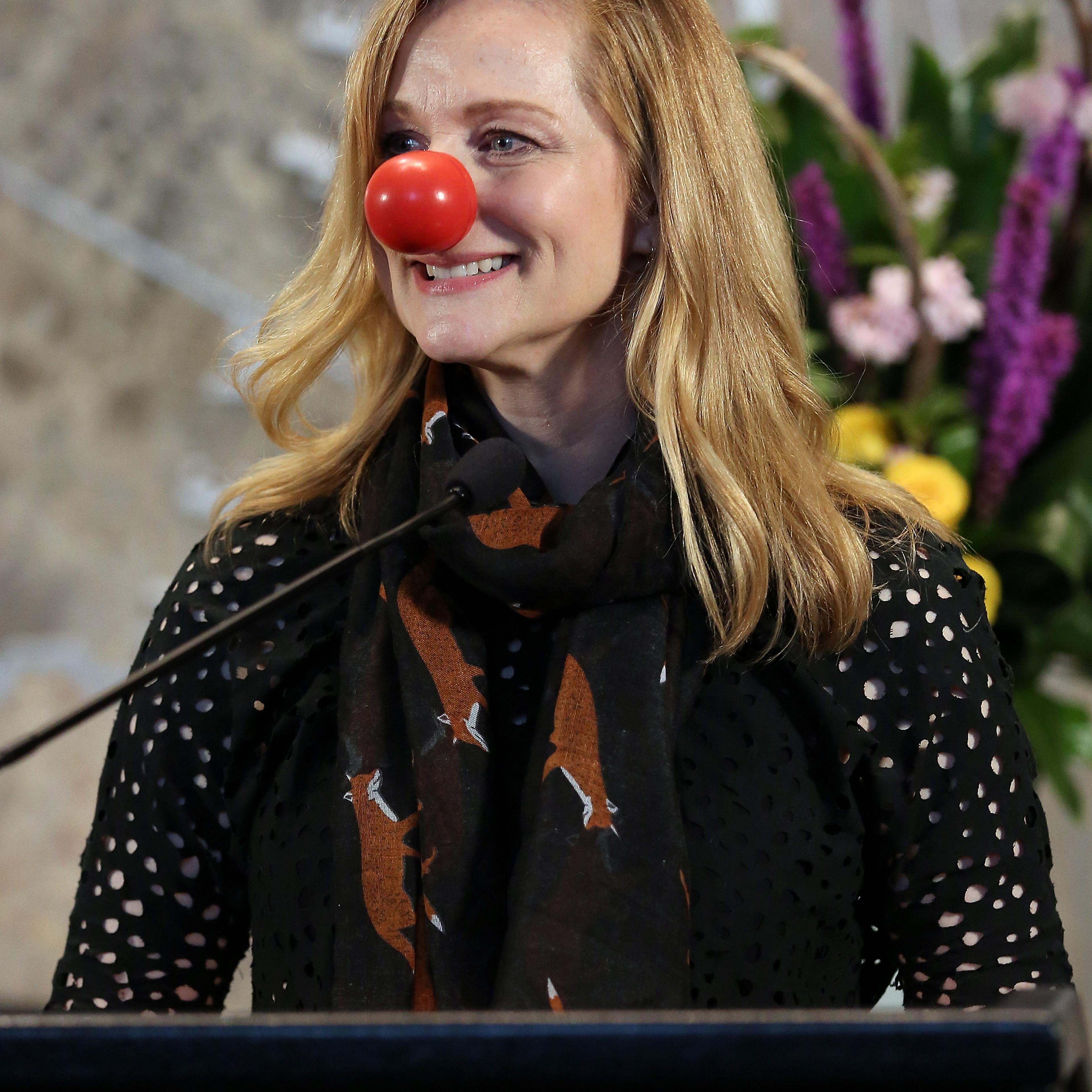 Laura Linney Lights The Empire State Building In Honor Of Red Nose Day