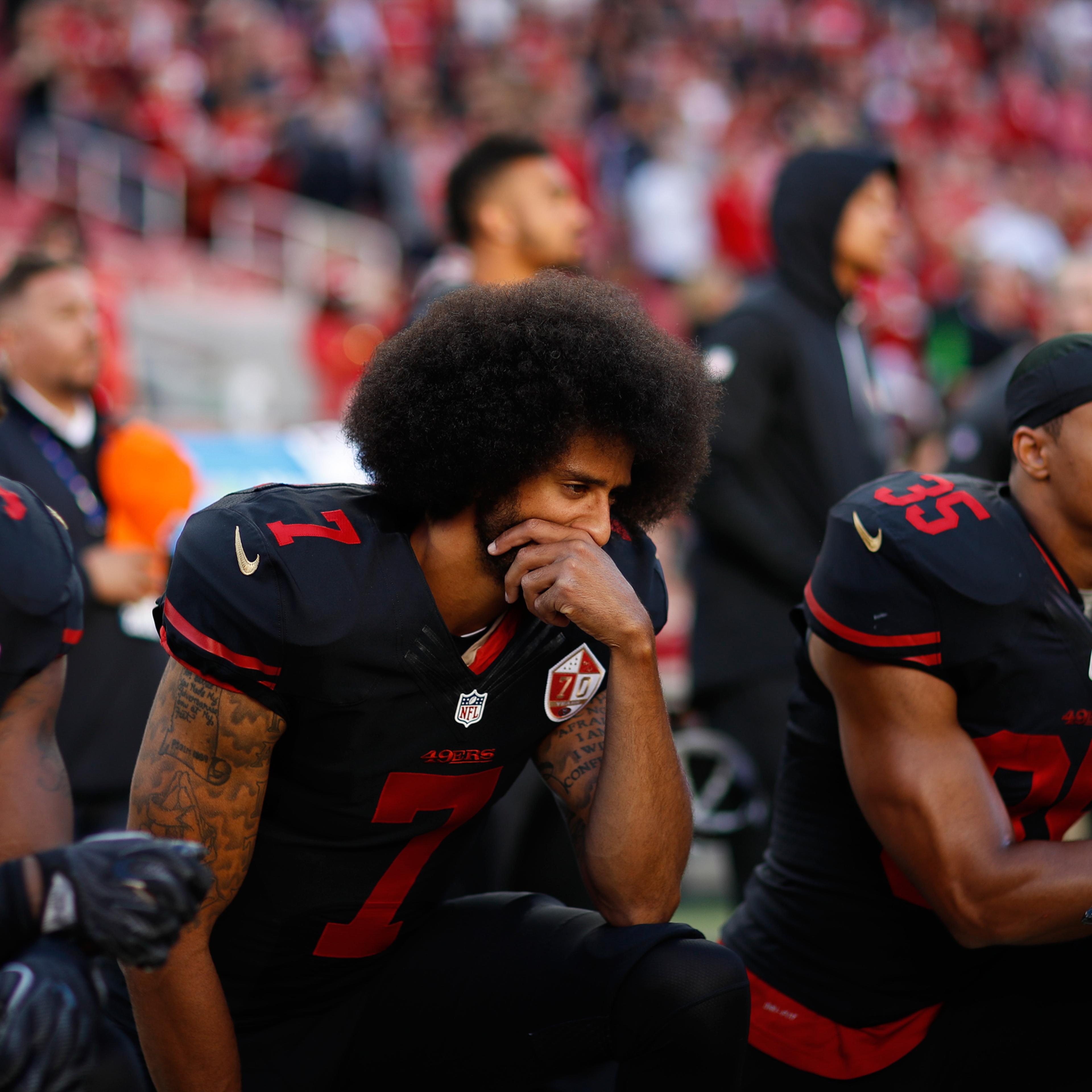 San Francisco 49ers quarterback Colin Kaepernick (7) kneels during the National Anthem prior to an NFL football game against the Arizona Cardinals on Thursday, Oct. 6, 2016 in Santa Clara, Calif. Arizona won 33-21. (Aaron M. Sprecher via AP)