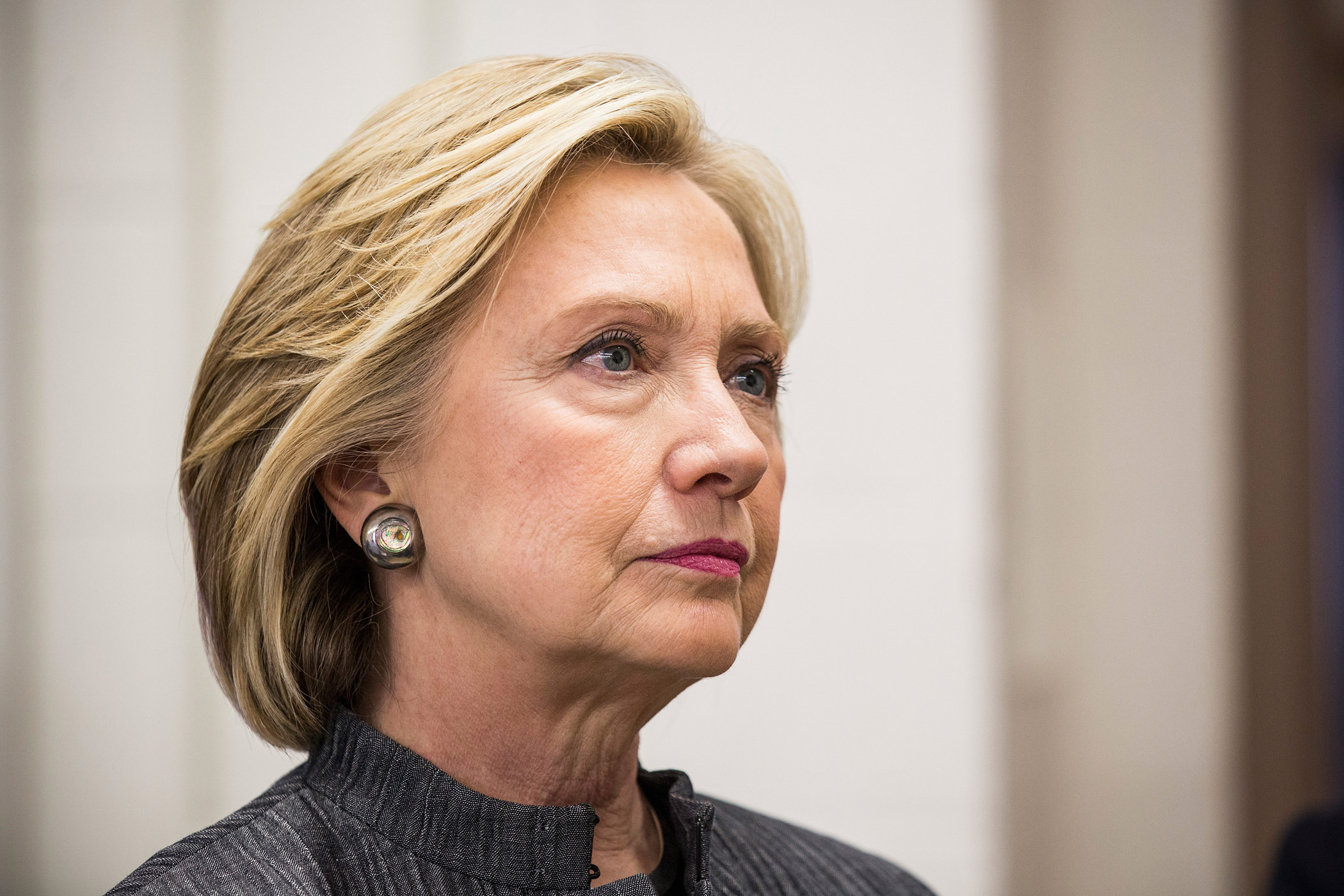 Hillary Clinton Begins New Hampshire Election Campaign