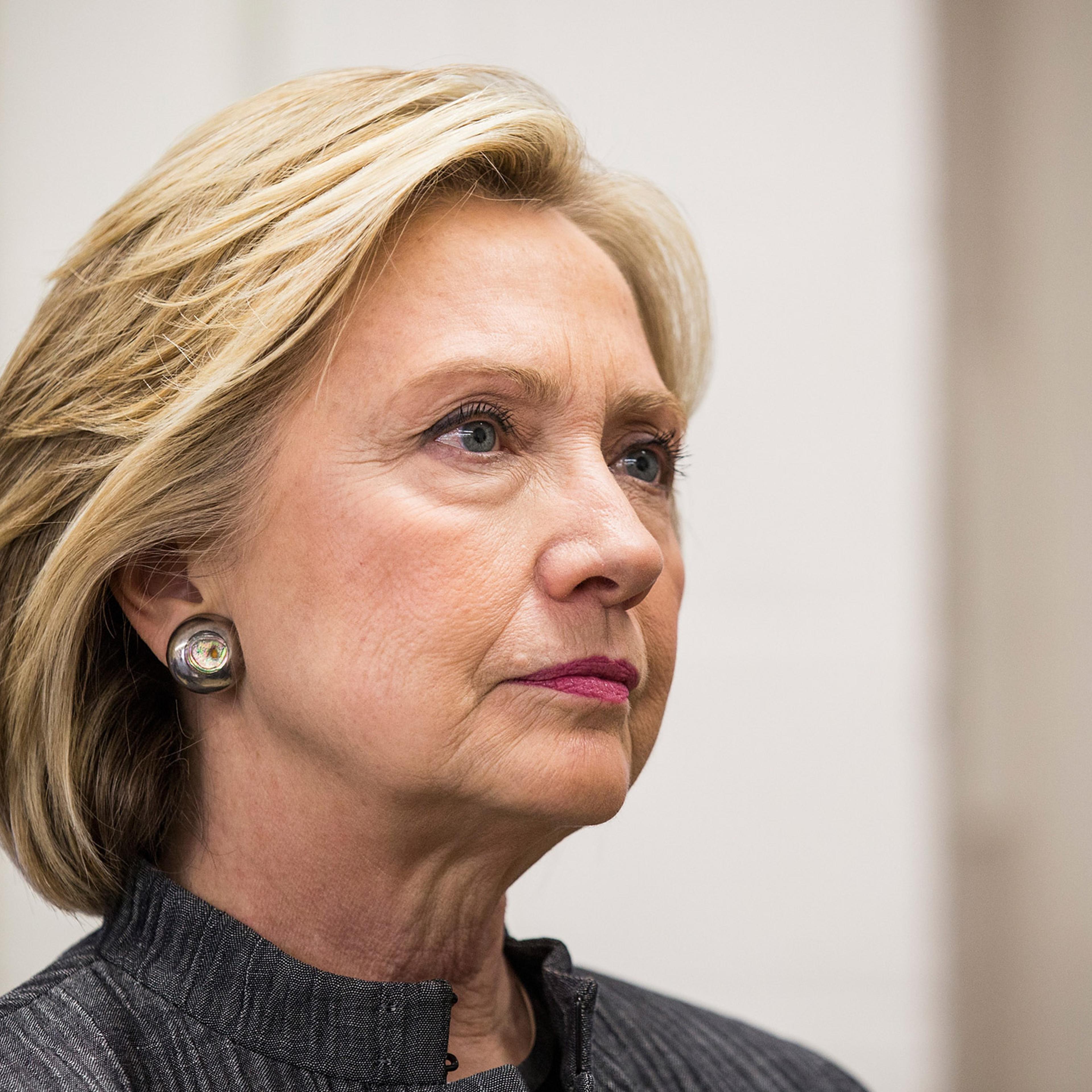 Hillary Clinton Begins New Hampshire Election Campaign