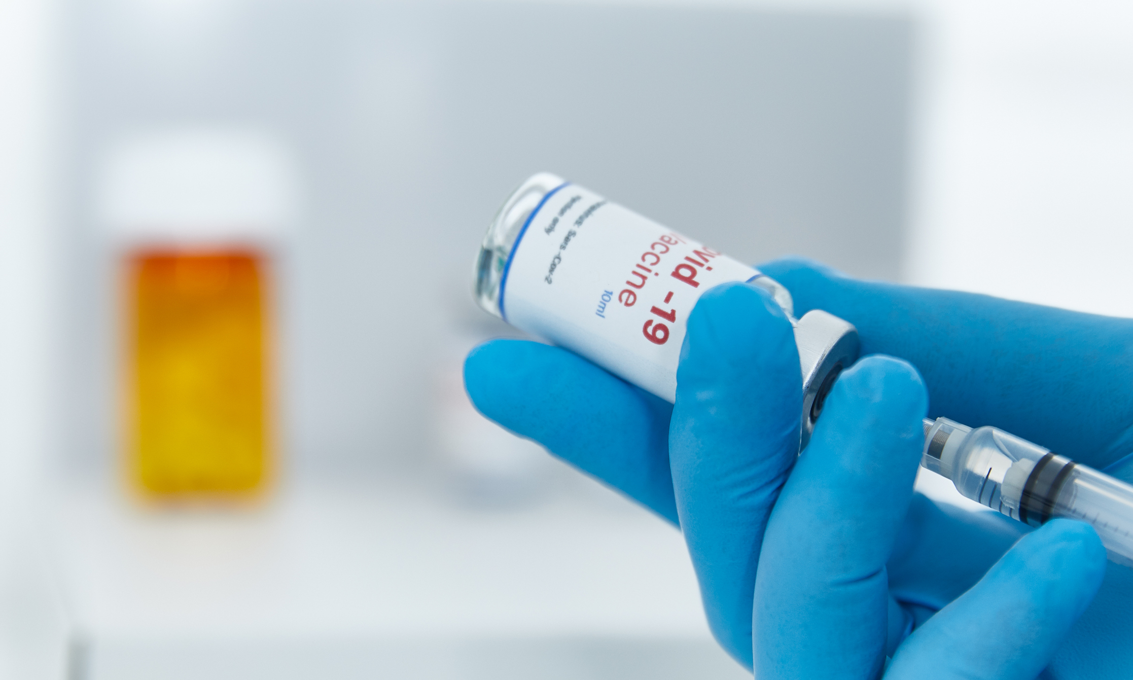 Covid-19, vaccine booster, injection vial, vaccine, omikron.