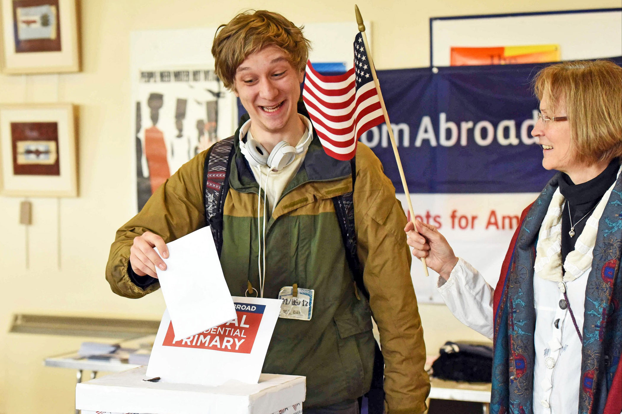 Super Tuesday: See Voters Cast Their Ballots