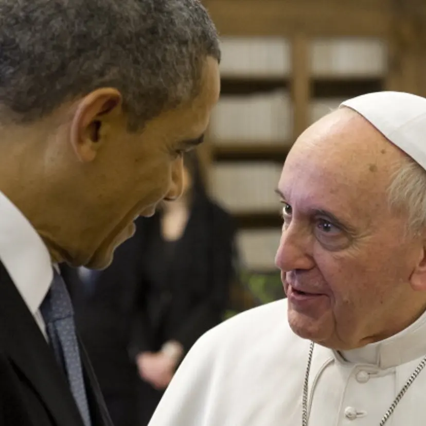 Pope Francis (R) speaks with President Barack Obama during a private audience on March 27, 2014 at the Vatican.