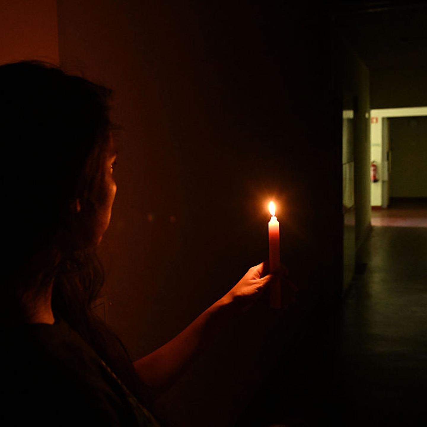 Spain and Portugal hit by widespread power blackouts