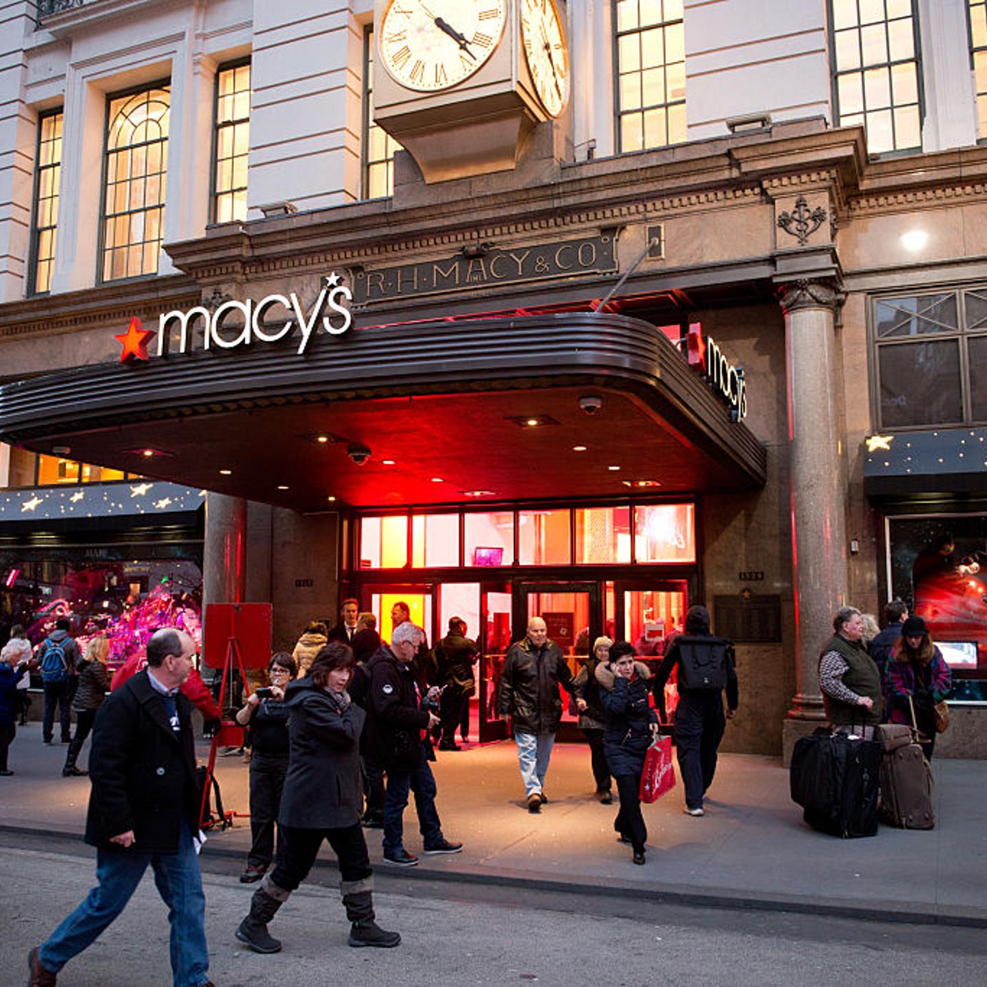 2014 Holiday Shopping Windows - New York, New York