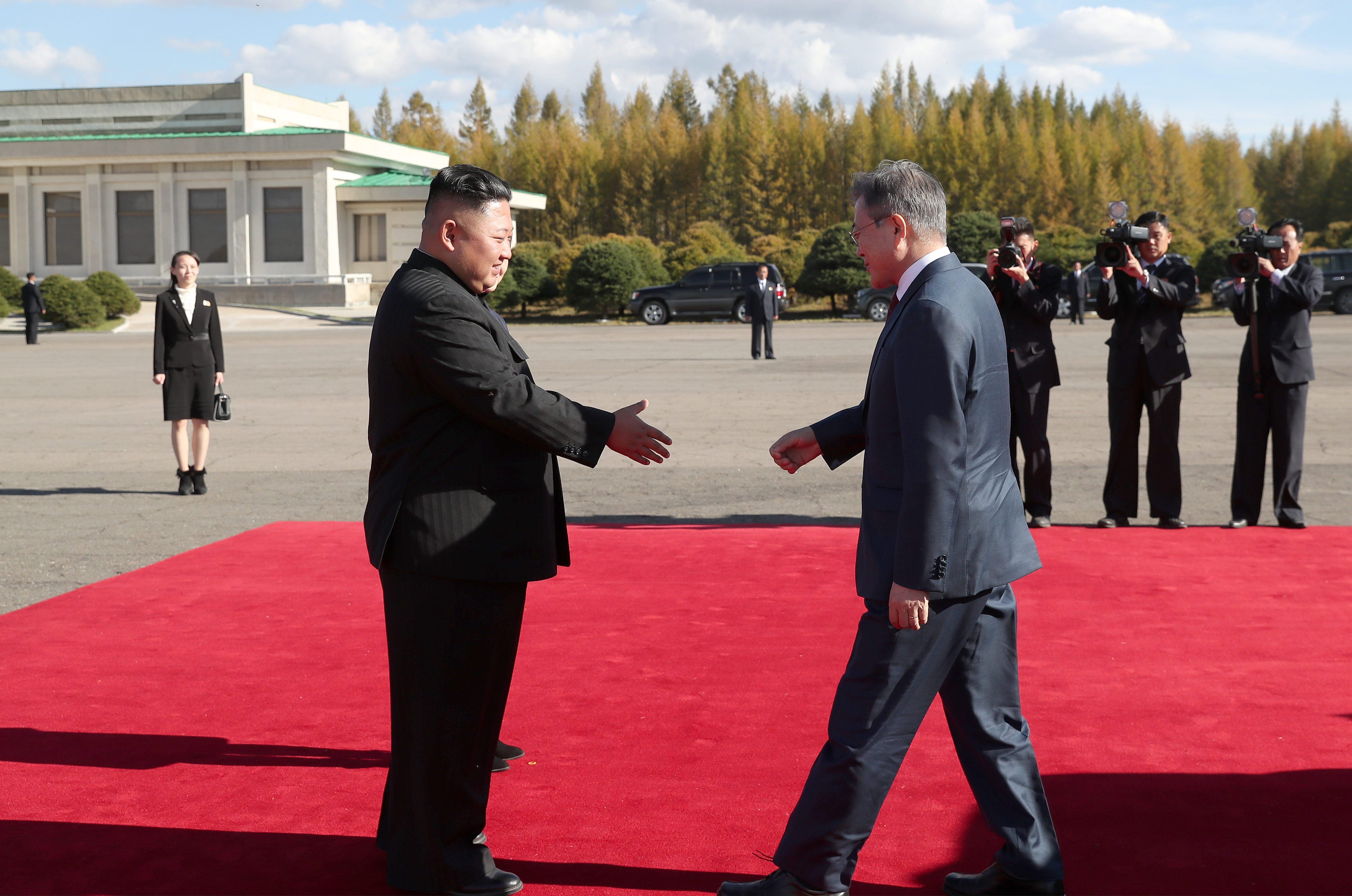 North And South Korean Leaders Meet For Third Summit It Pyonyang