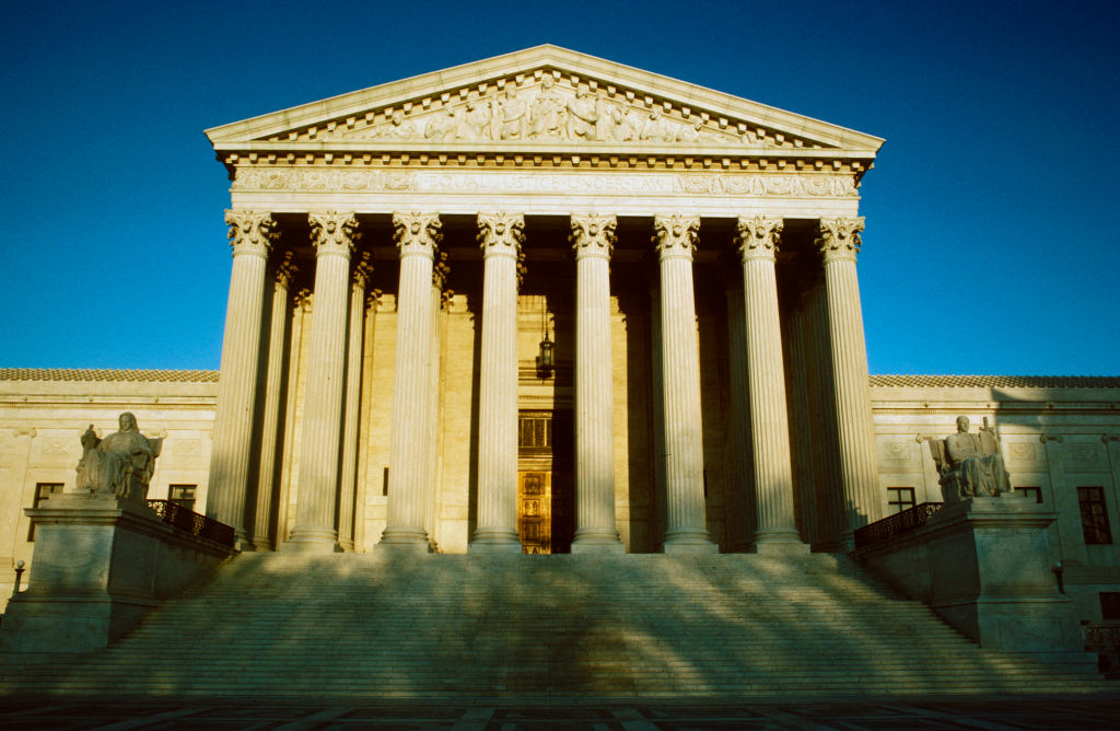 The Supreme Court building of the United States of America in Washington, D.C. Date of Photograph: November 17, 1985.