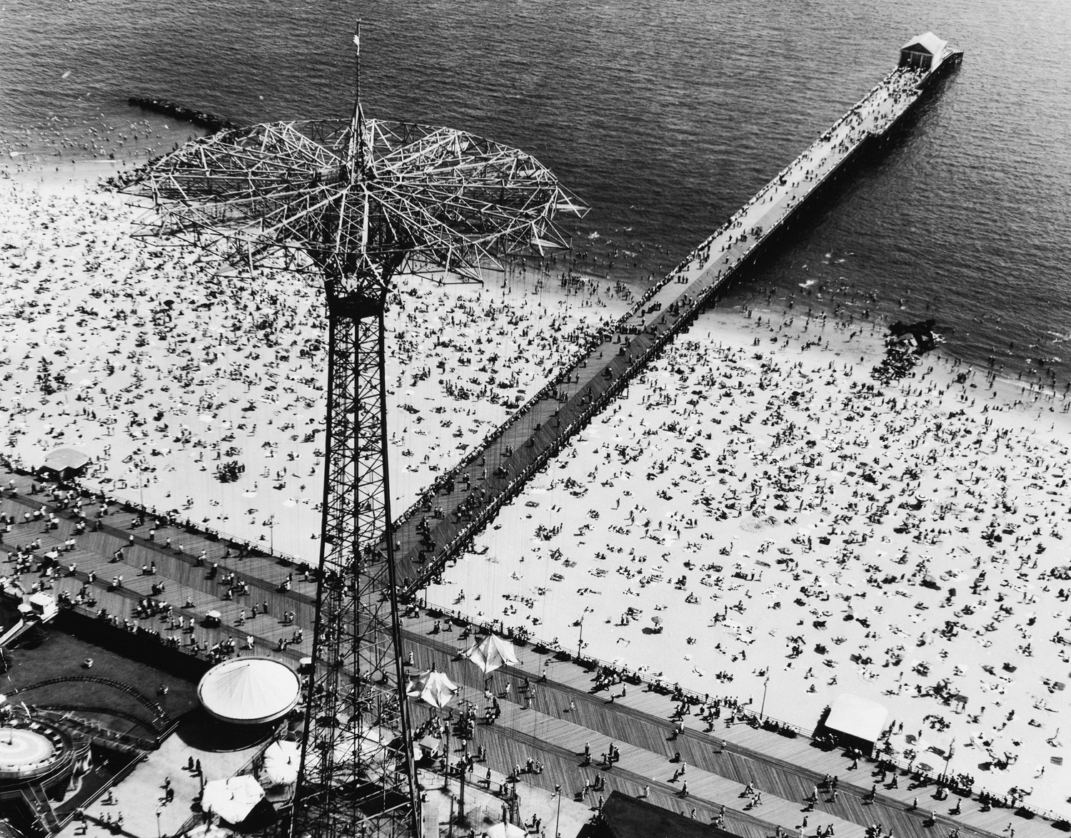 Coney Island, New York, 1952
