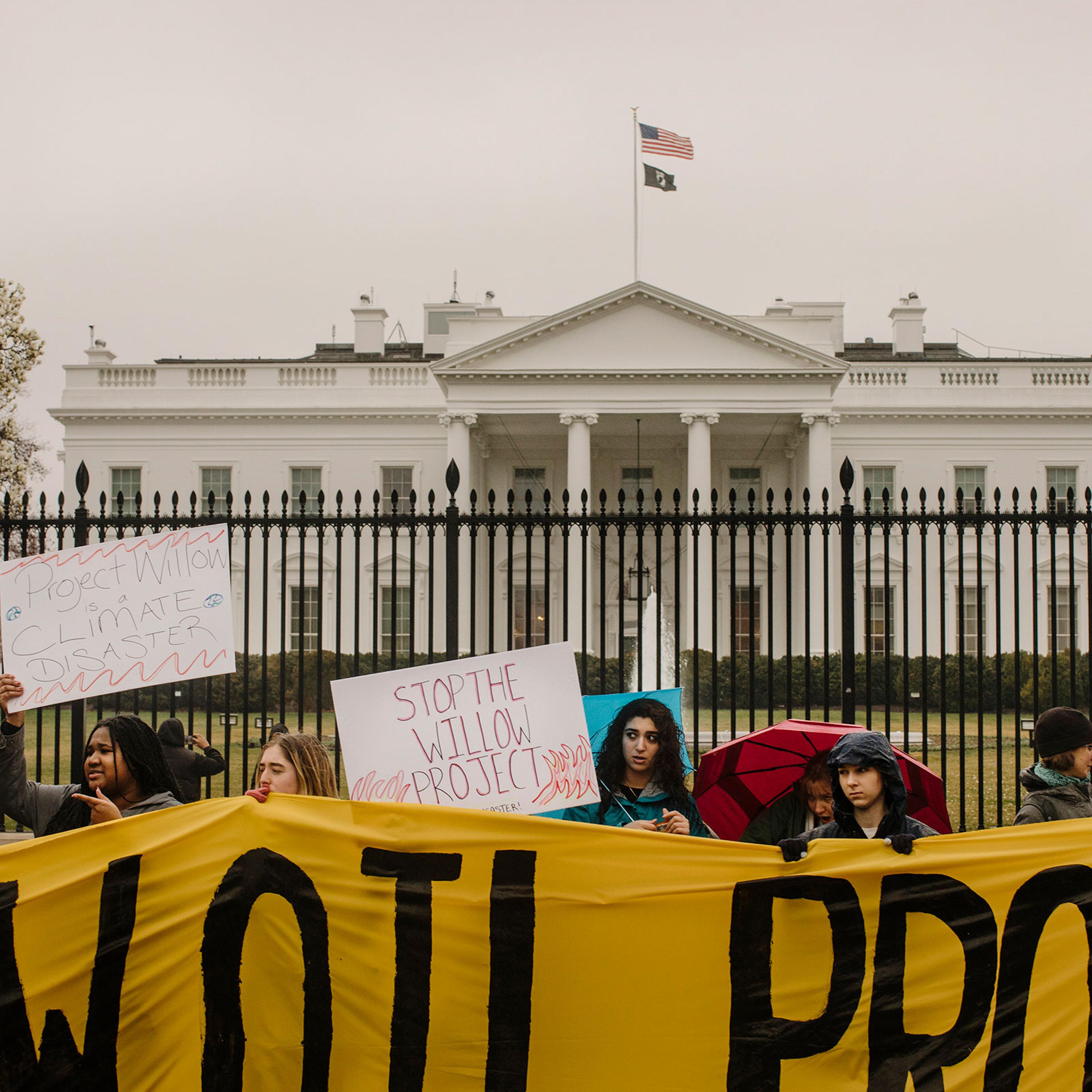 Activists gather outside the White House to call on President Joe Biden to halt the Willow Project in Alaska, in Washington on March 3, 2023. (Jason Andrew/The New York Times)