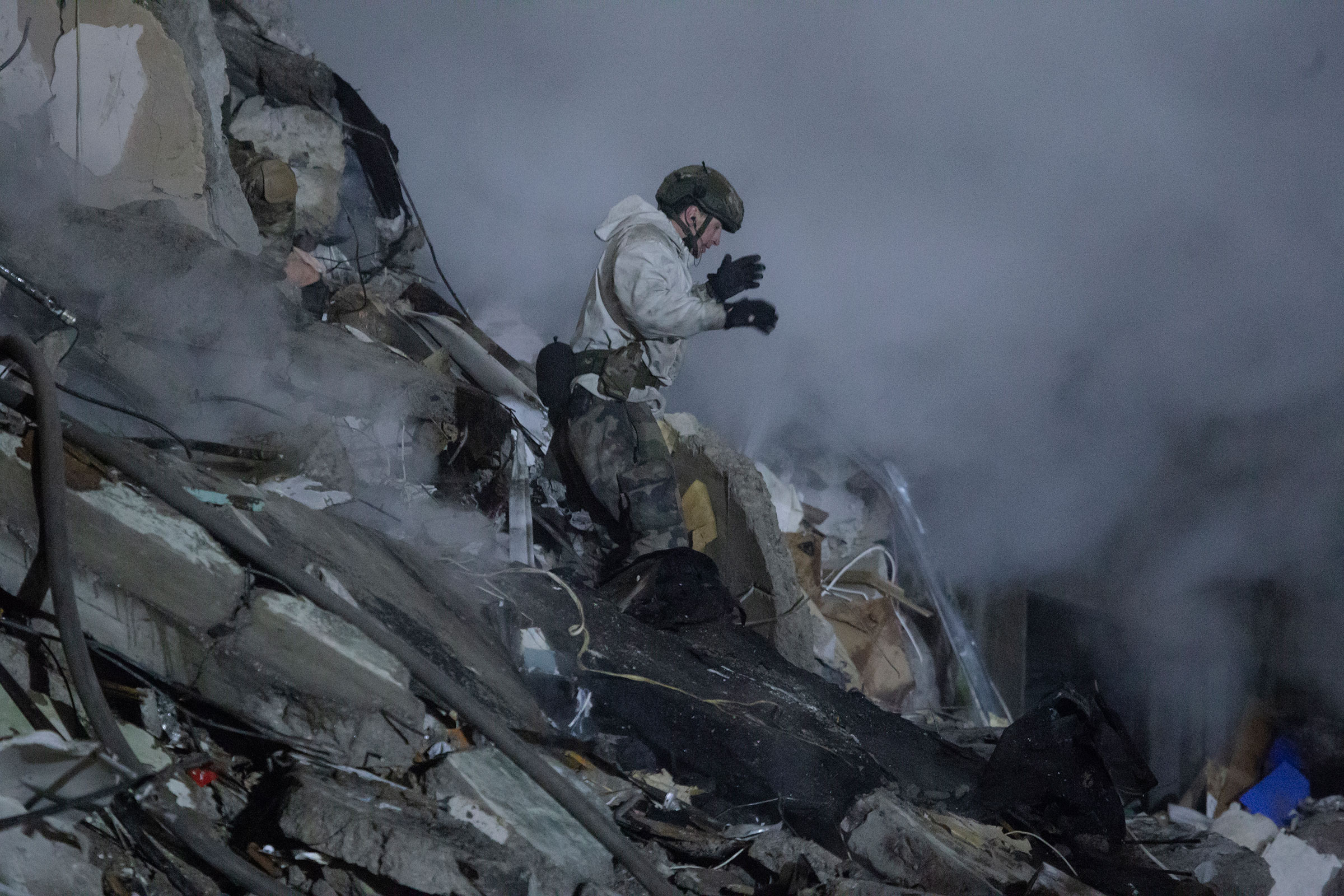The Death Toll In Dnipro Risen To 21 After A Russian Missile Hit A Residential Building